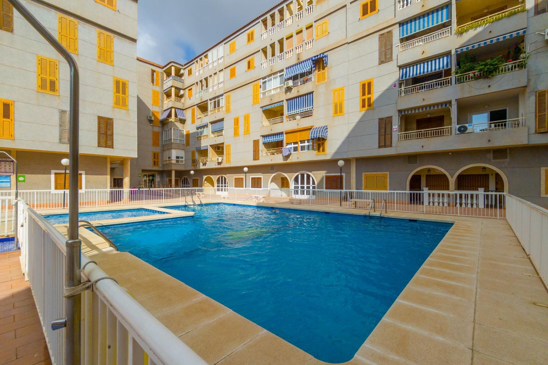 Resale - Apartment -
Torrevieja - Acequion