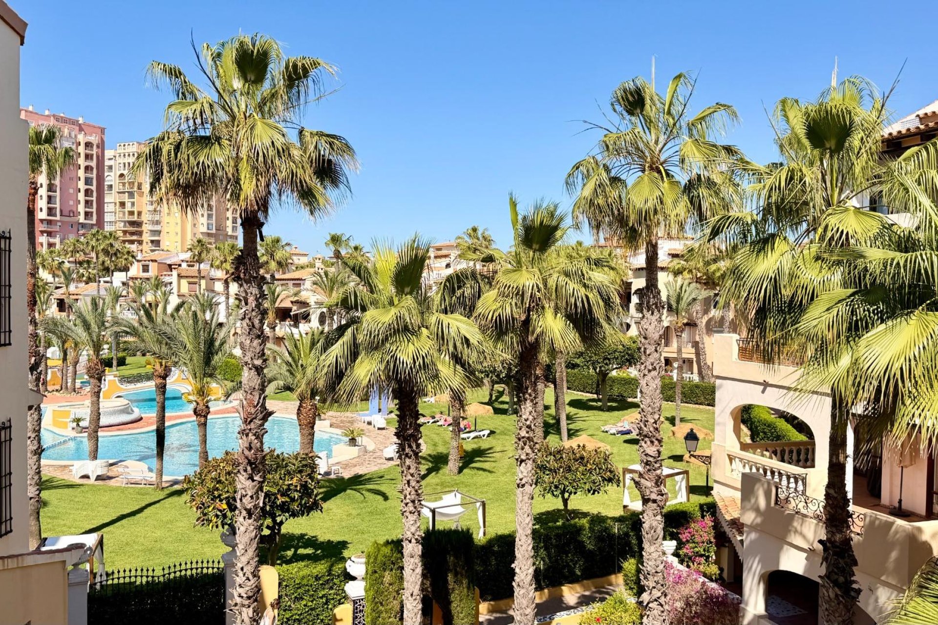 Resale - Apartment -
Torrevieja - Aldea Del Mar