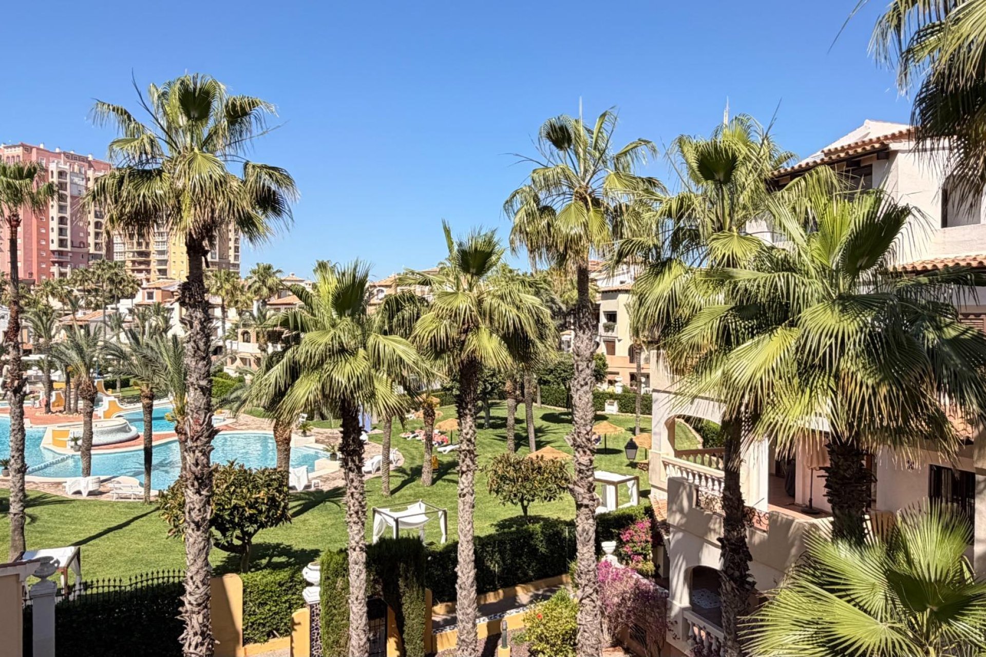 Resale - Apartment -
Torrevieja - Aldea Del Mar
