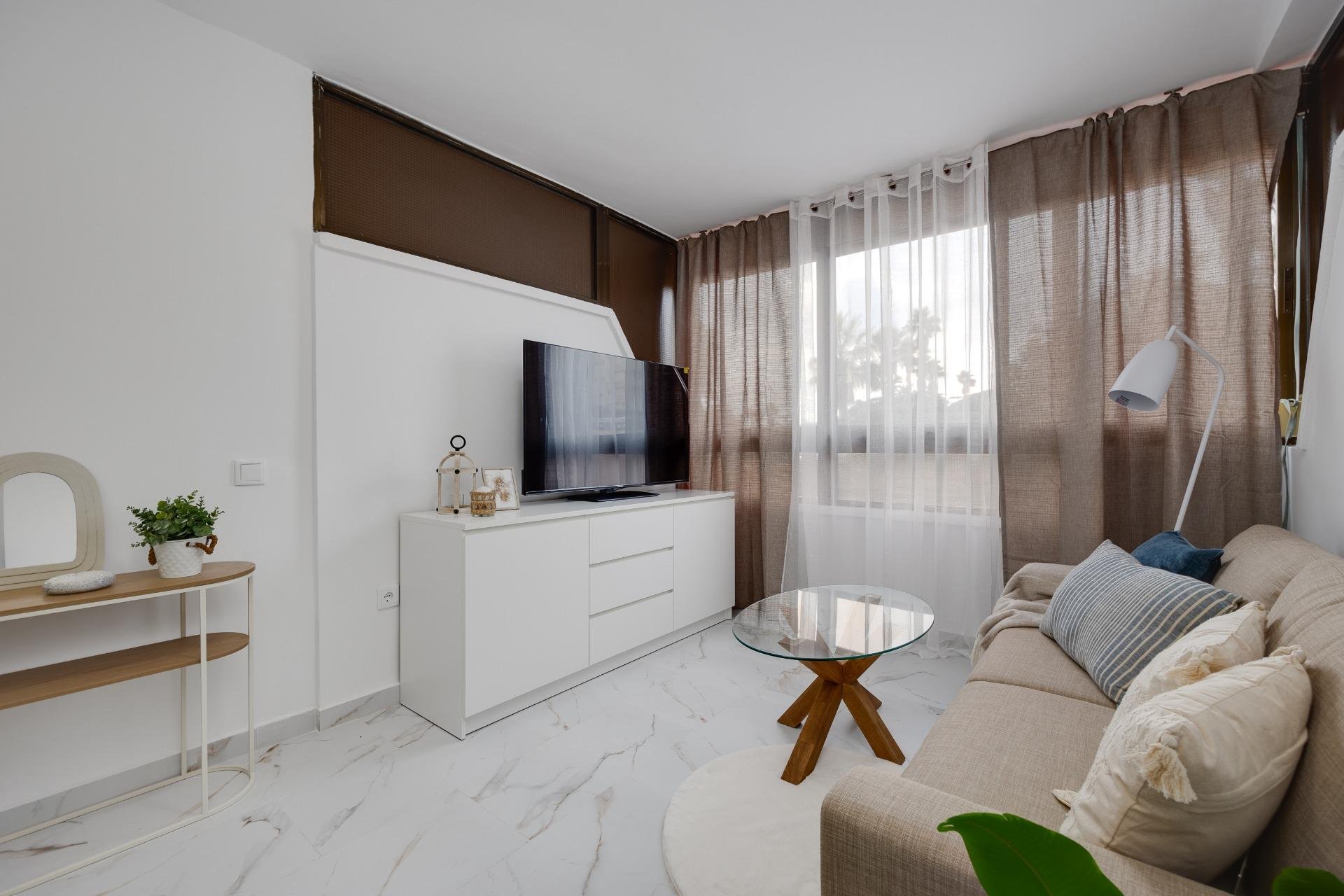 Resale - Apartment -
Torrevieja - Cabo Cervera