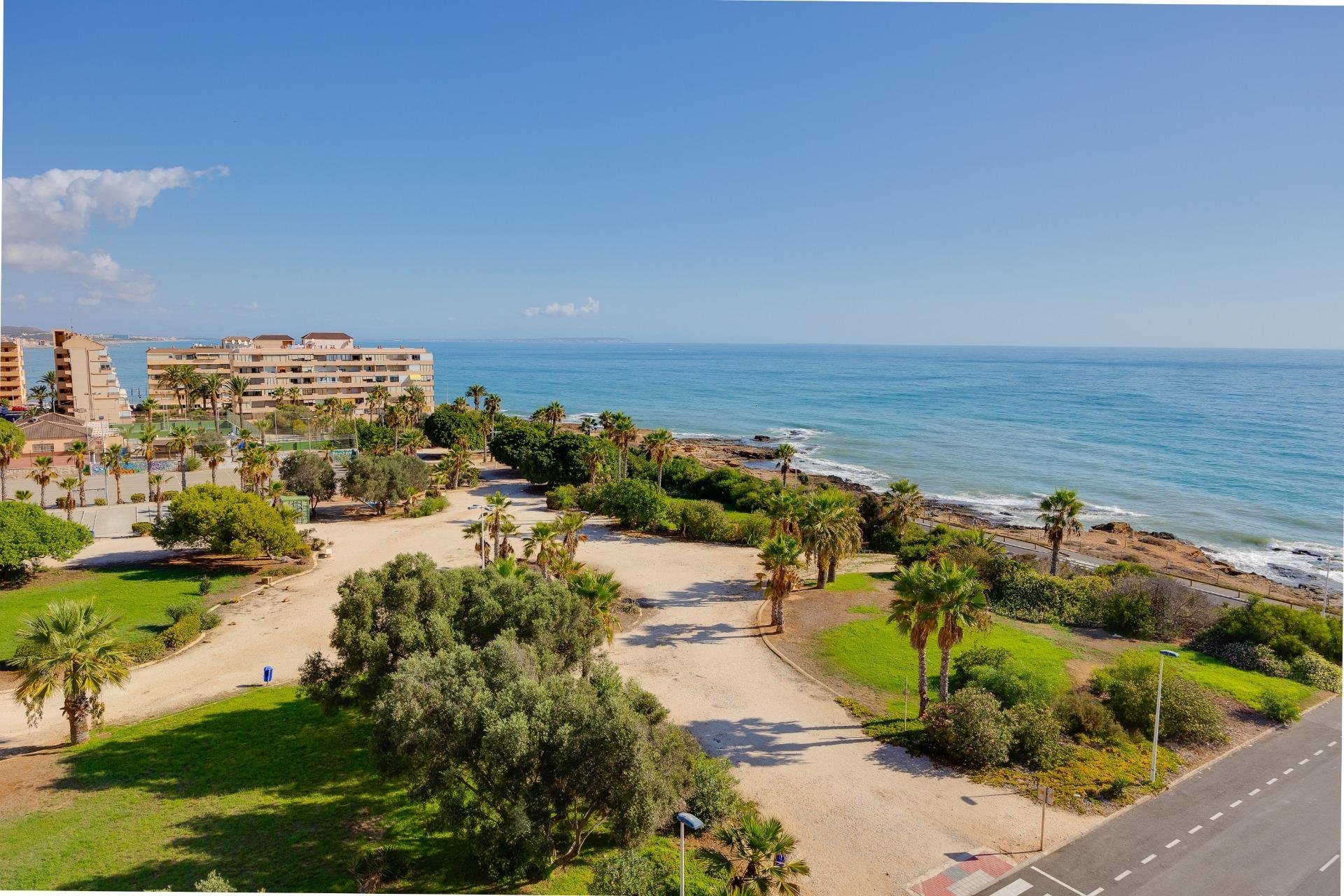 Resale - Apartment -
Torrevieja - Cabo Cervera