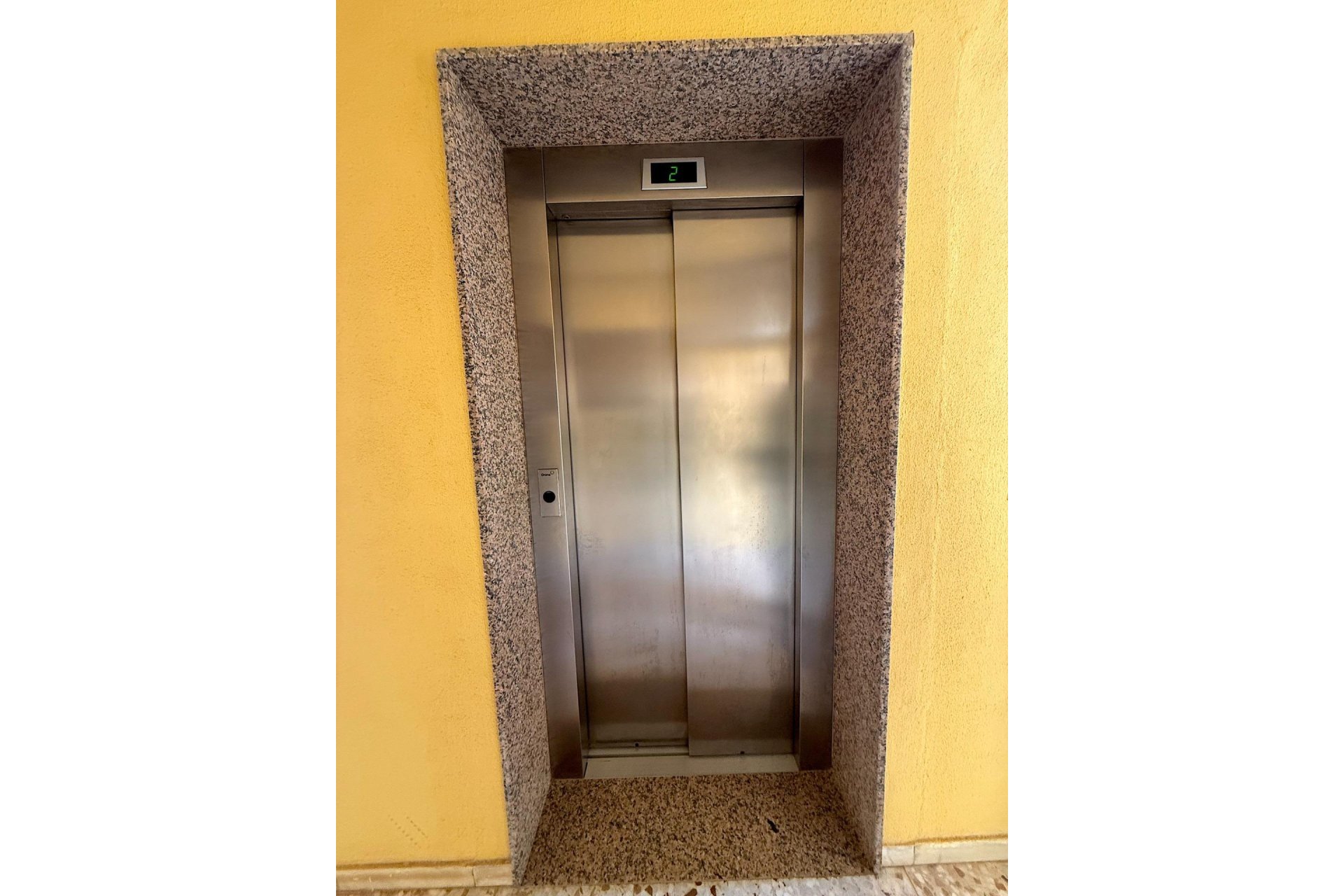 Resale - Apartment -
Torrevieja - Cabo Cervera