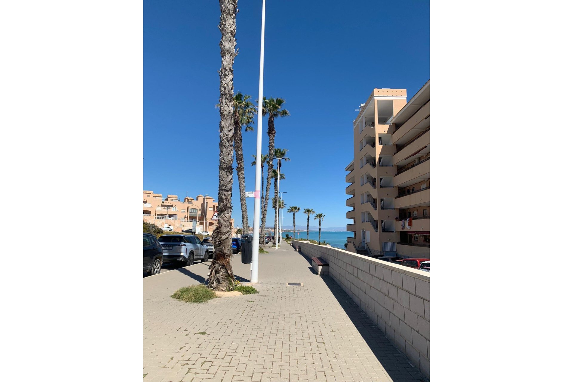 Resale - Apartment -
Torrevieja - Cabo Cervera