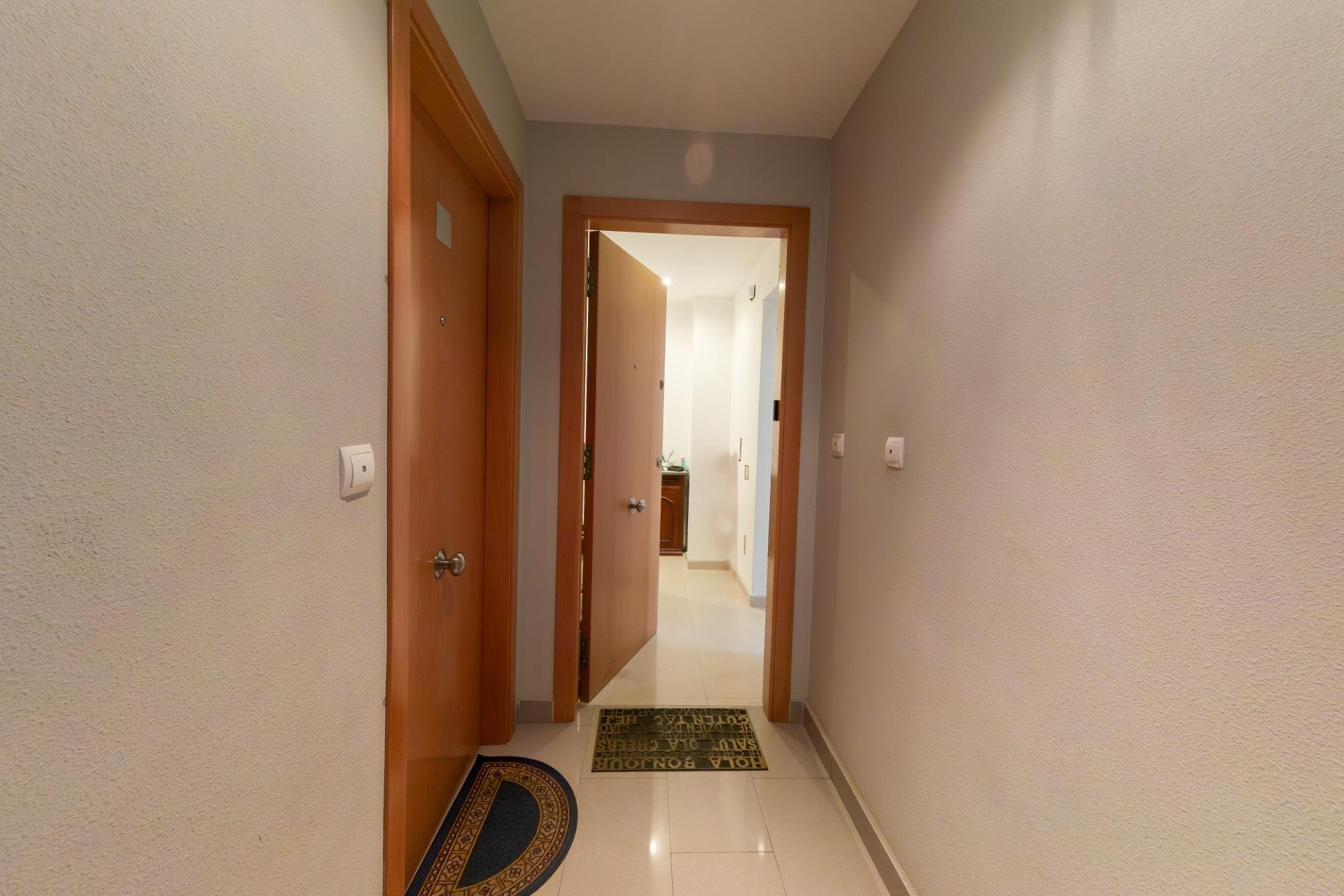 Resale - Apartment -
Torrevieja - Cala Del Palangre