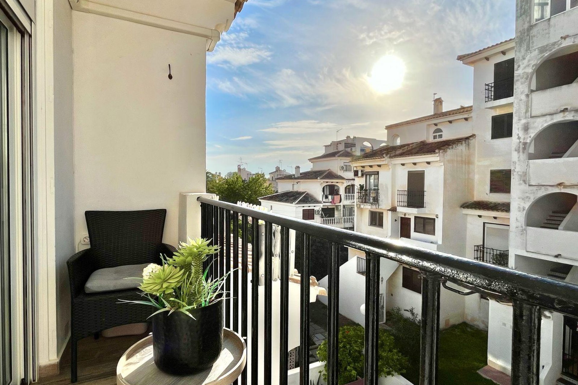 Resale - Apartment -
Torrevieja - Calas Blanca