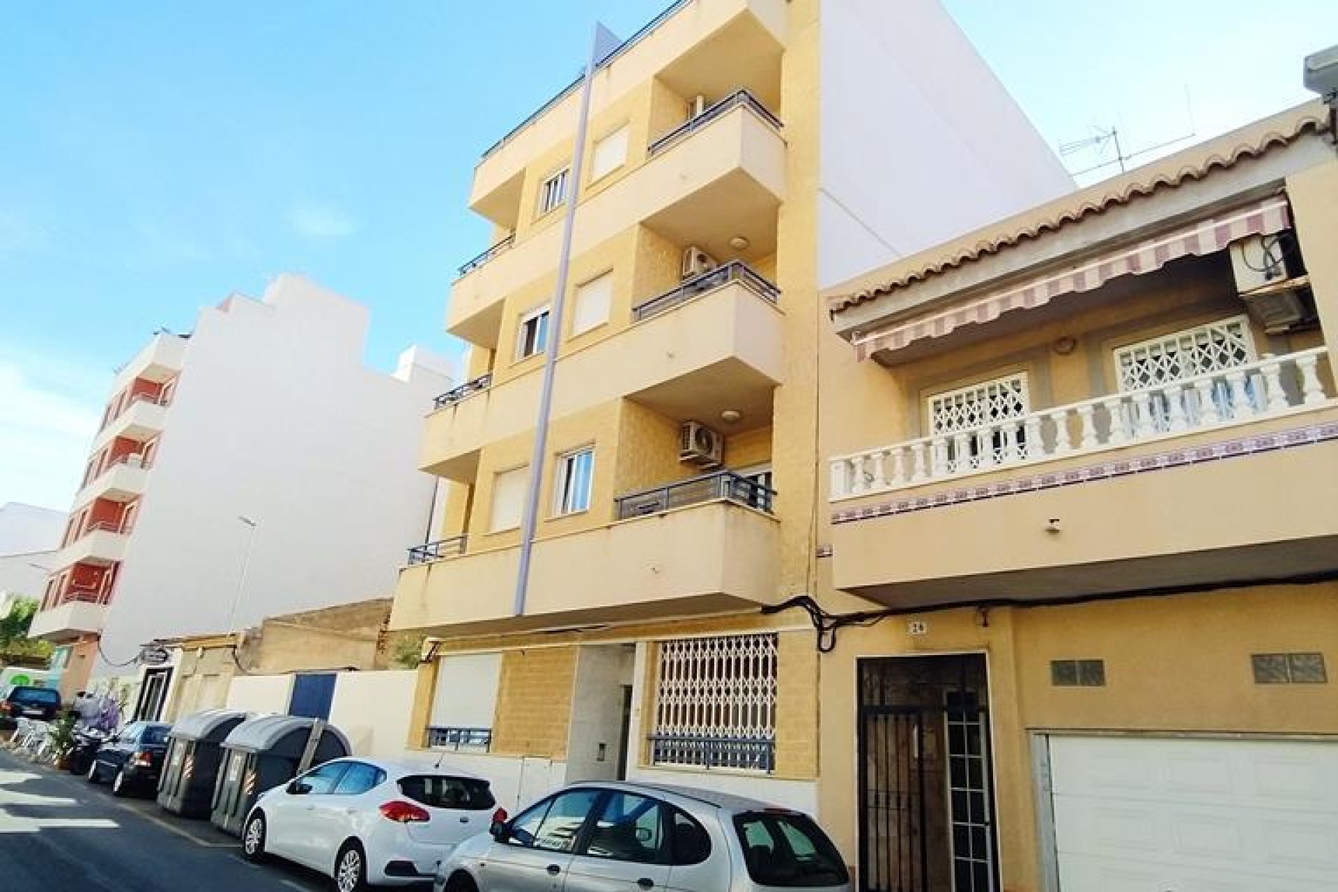 Resale - Apartment -
Torrevieja - CENTRO CASCO URBANO