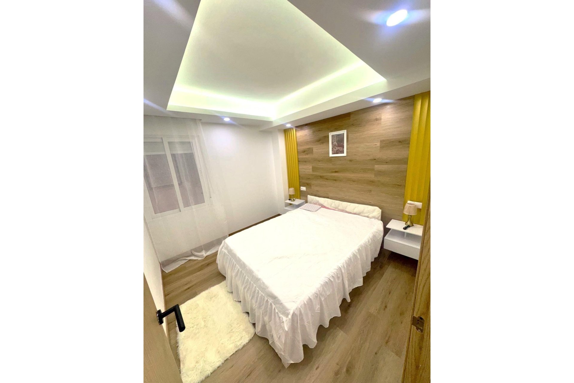 Resale - Apartment -
Torrevieja - Centro - Muelle Pesquero