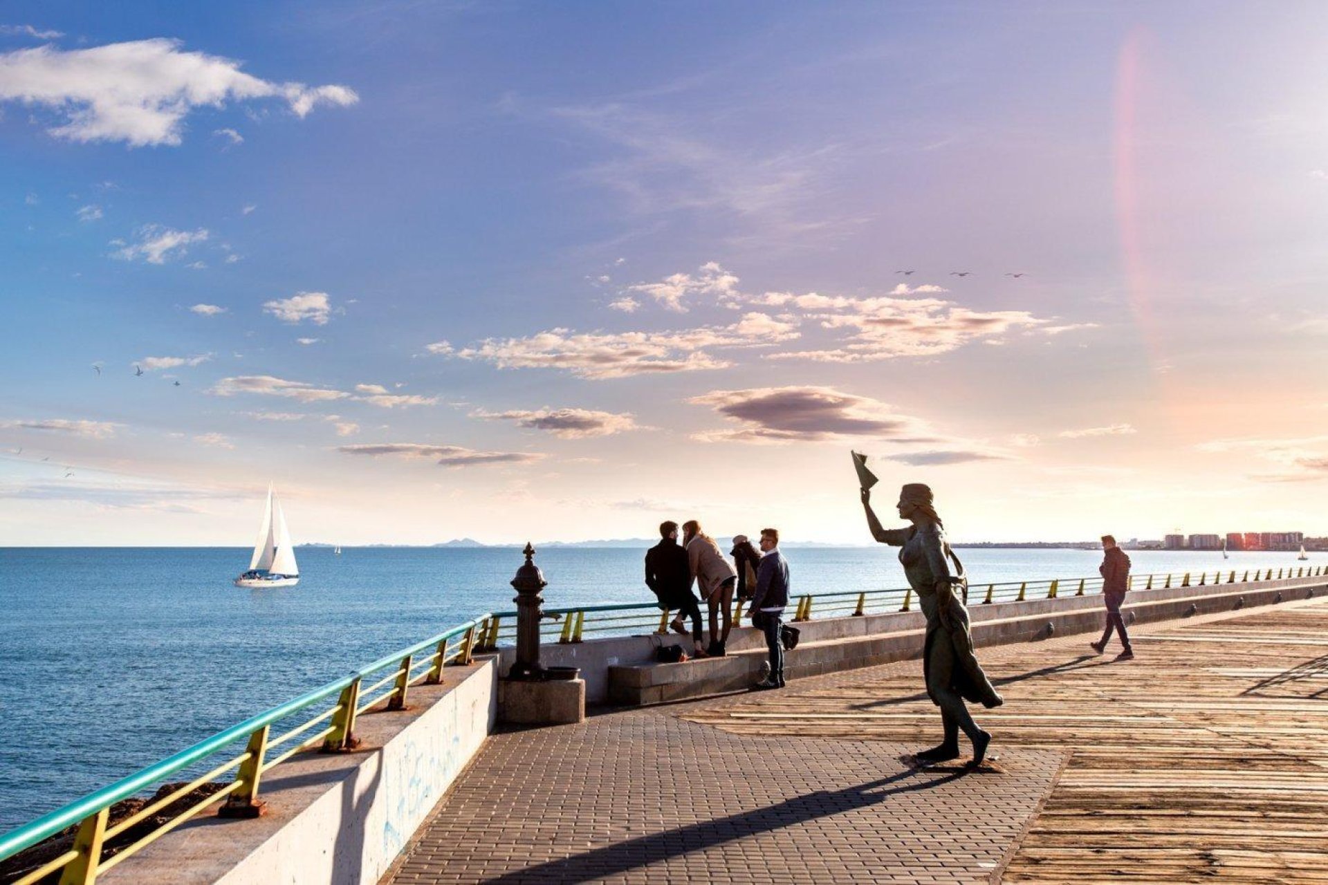 Resale - Apartment -
Torrevieja - Centro - Muelle Pesquero