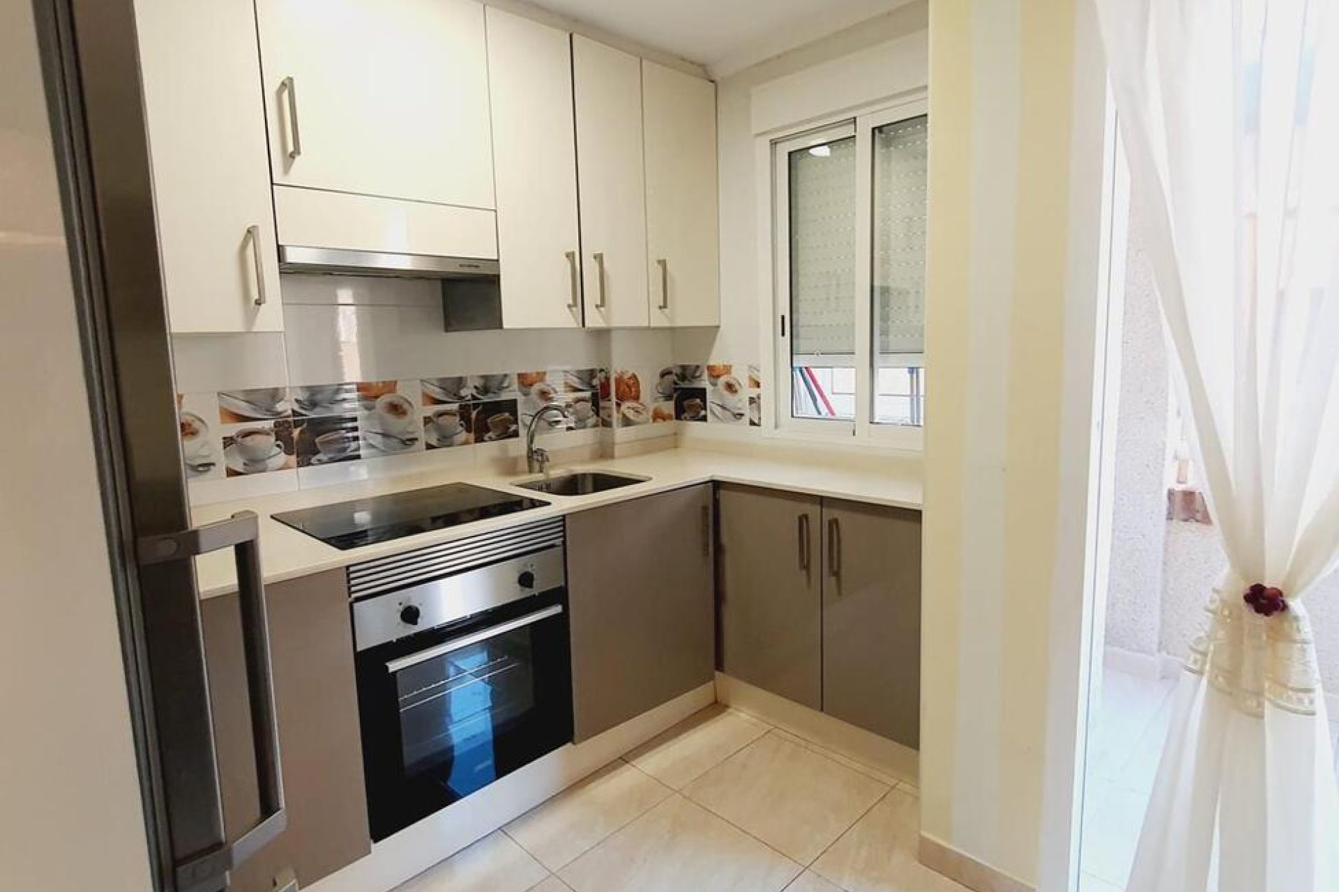 Resale - Apartment -
Torrevieja - Centro