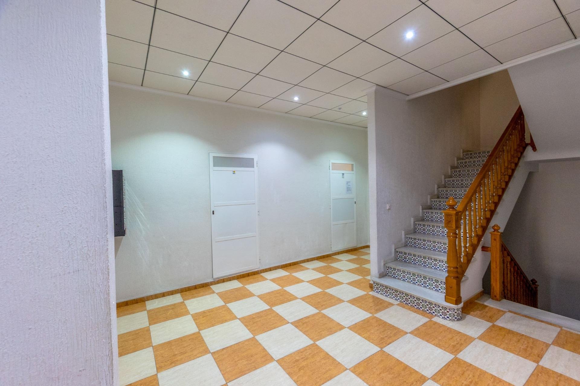 Resale - Apartment -
Torrevieja - Centro