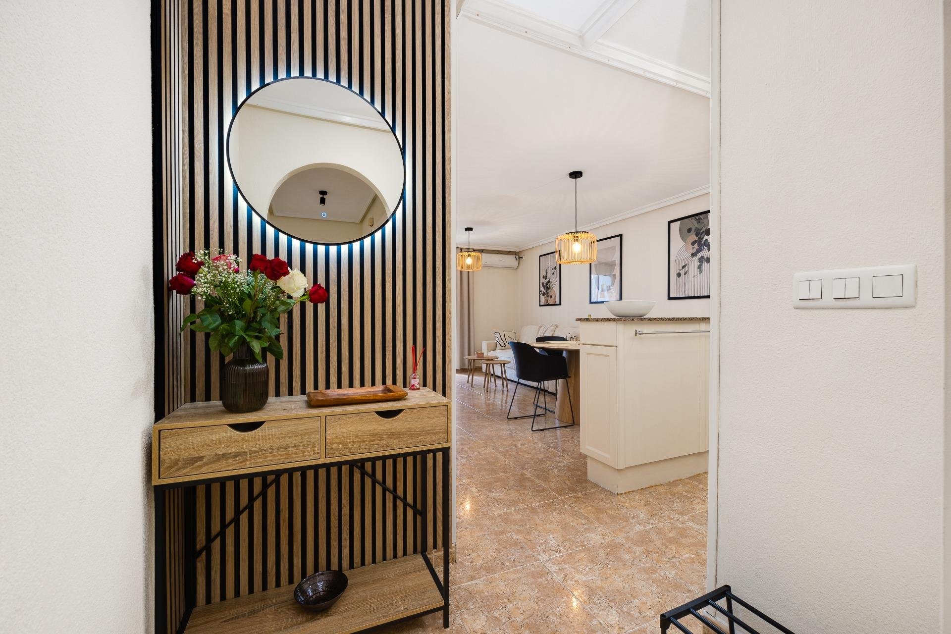 Resale - Apartment -
Torrevieja - Centro