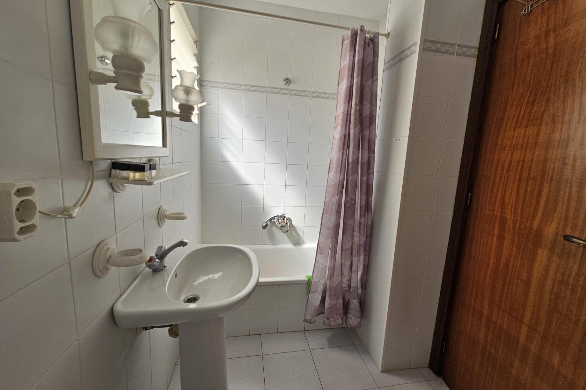 Resale - Apartment -
Torrevieja - Centro