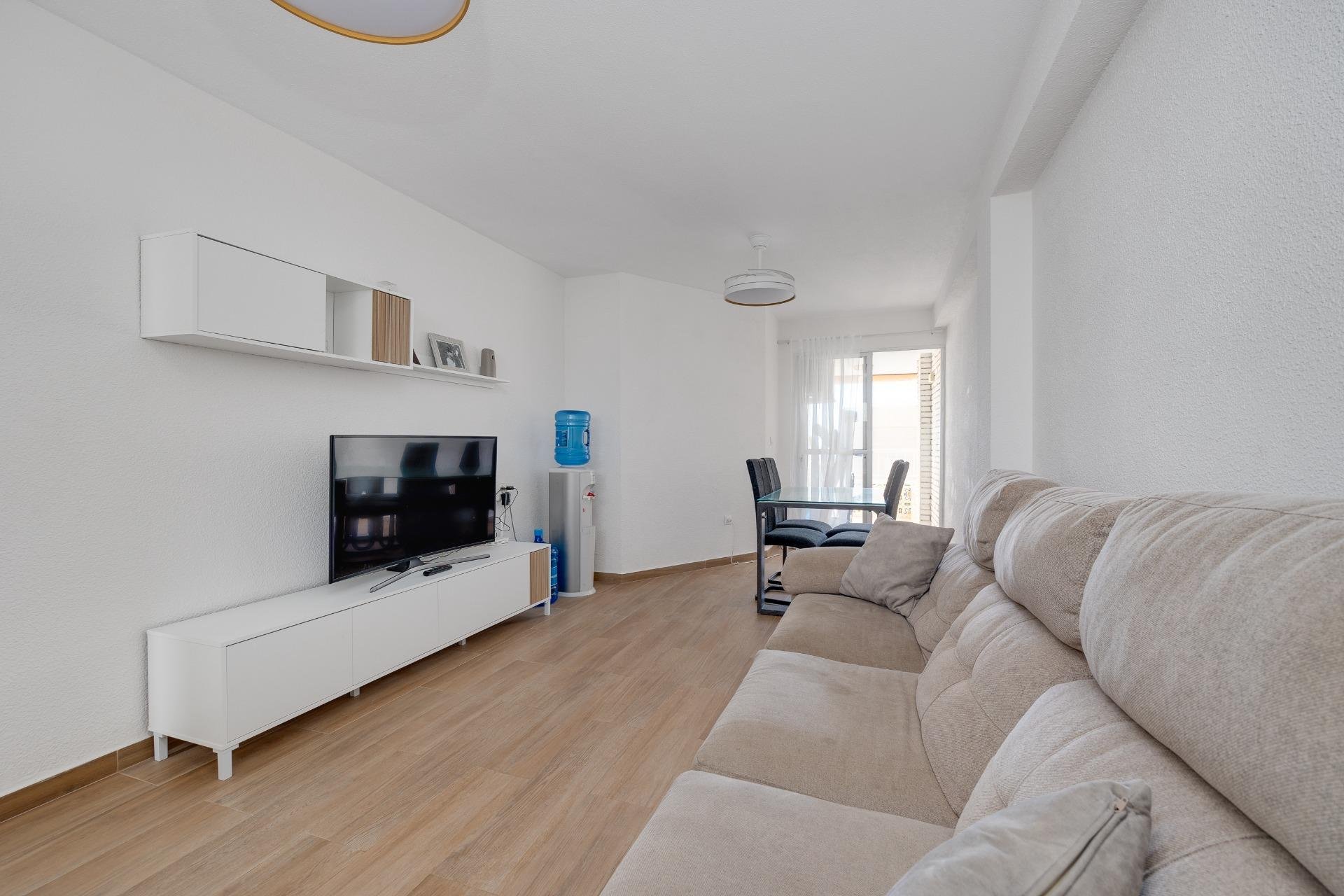 Resale - Apartment -
Torrevieja - Centro