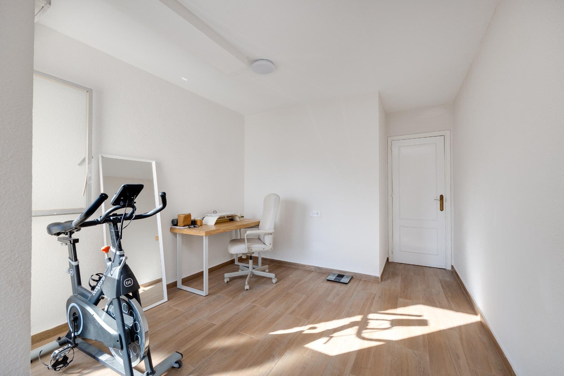 Resale - Apartment -
Torrevieja - Centro