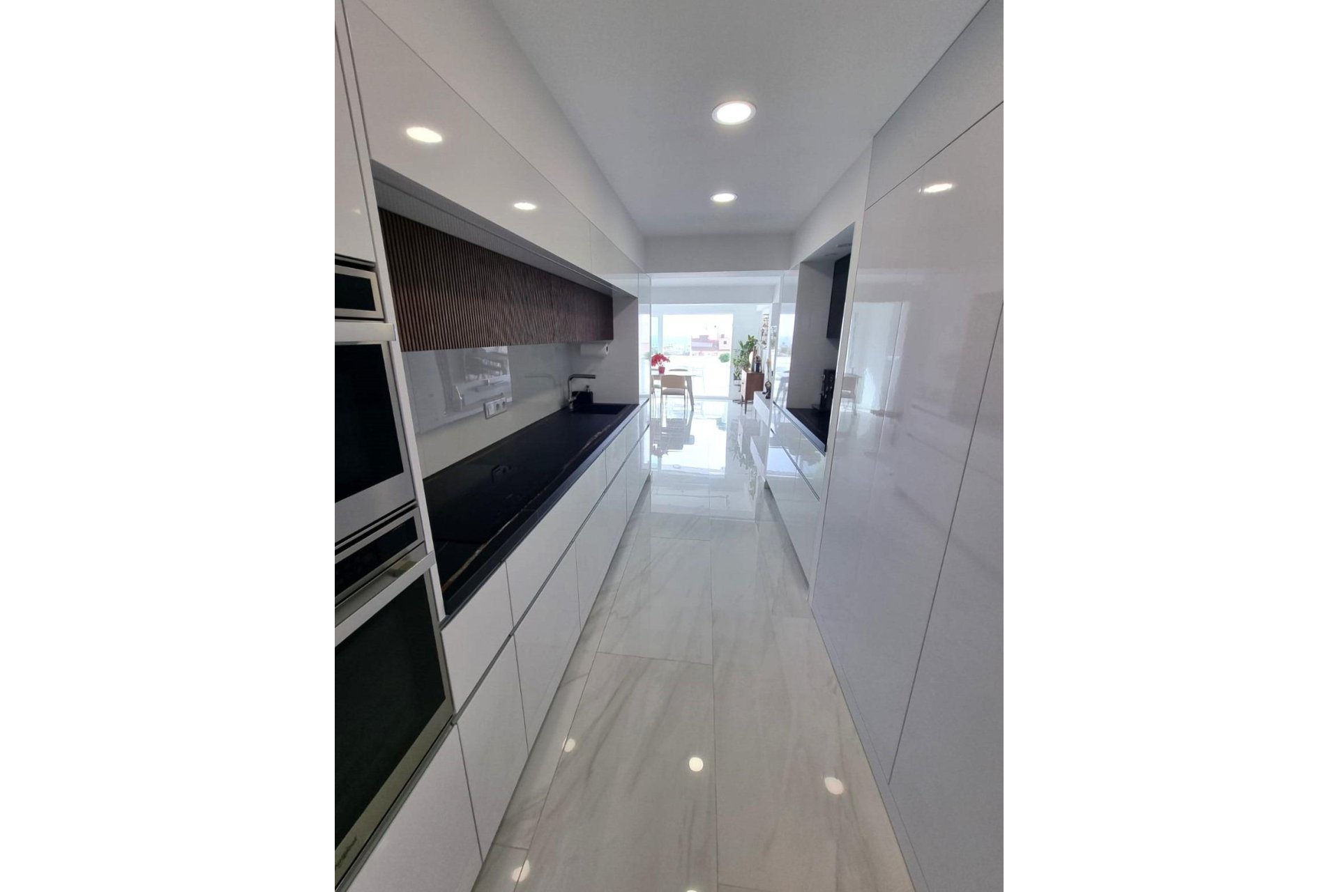 Resale - Apartment -
Torrevieja - Centro