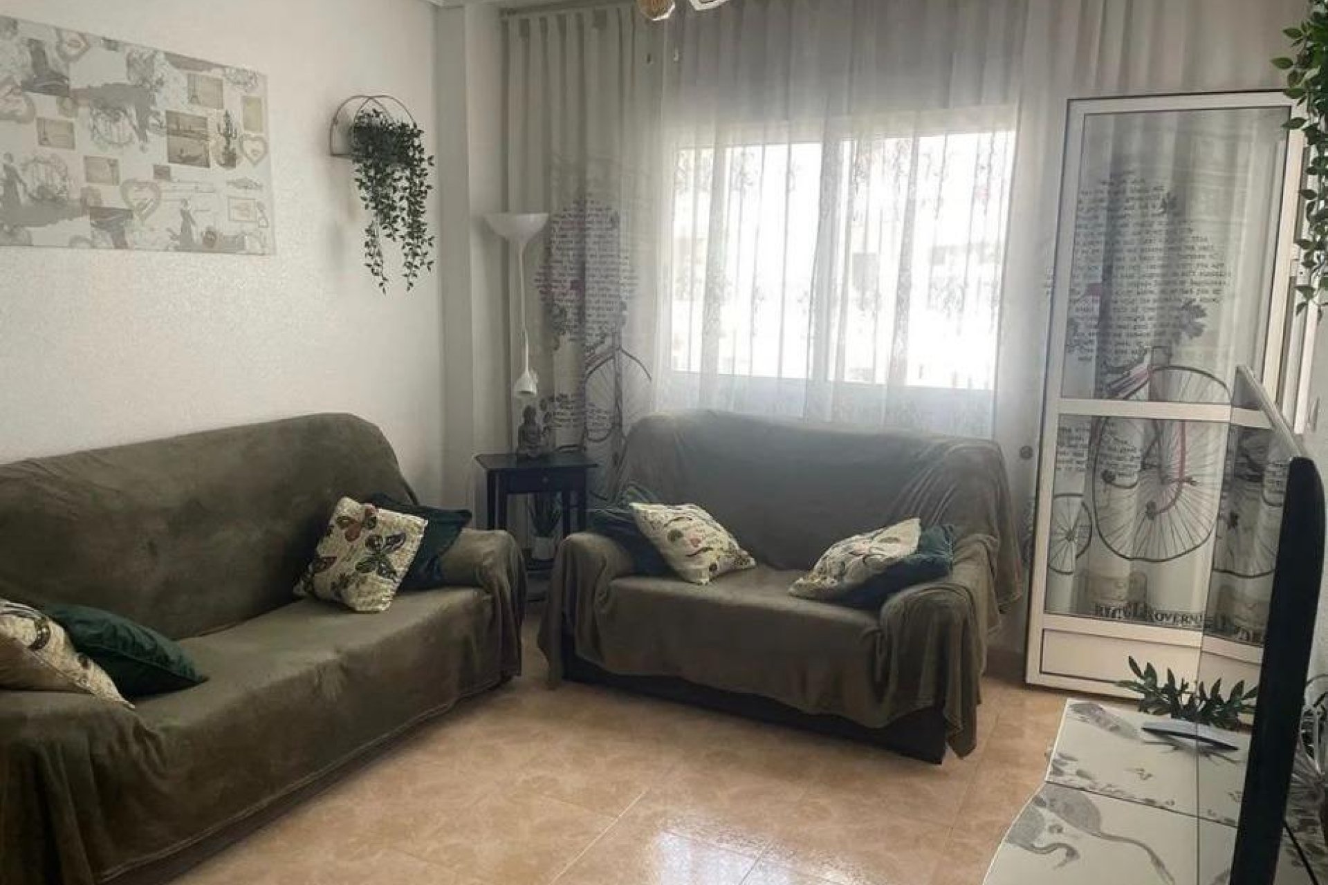 Resale - Apartment -
Torrevieja - Centro