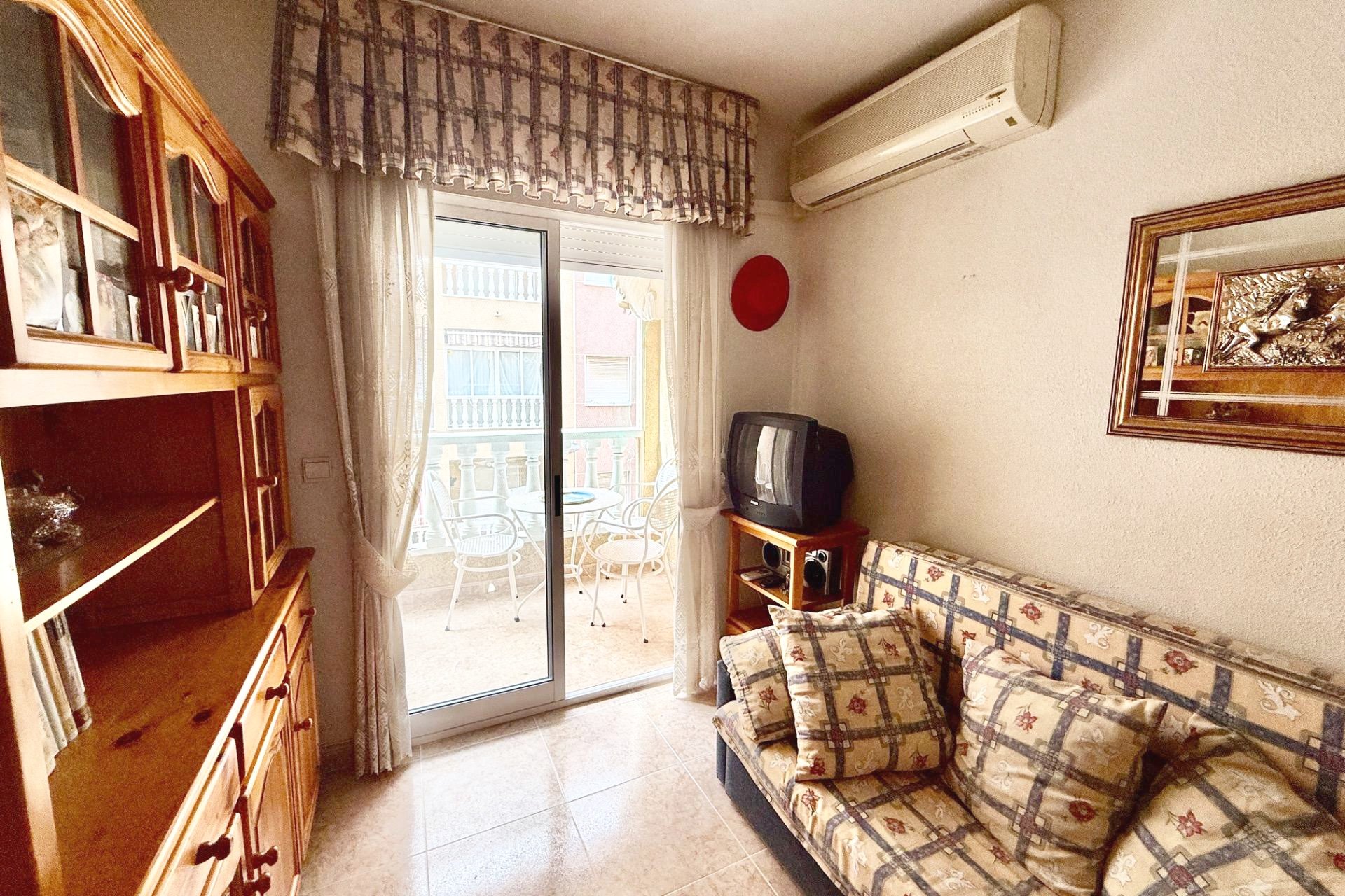 Resale - Apartment -
Torrevieja - Centro