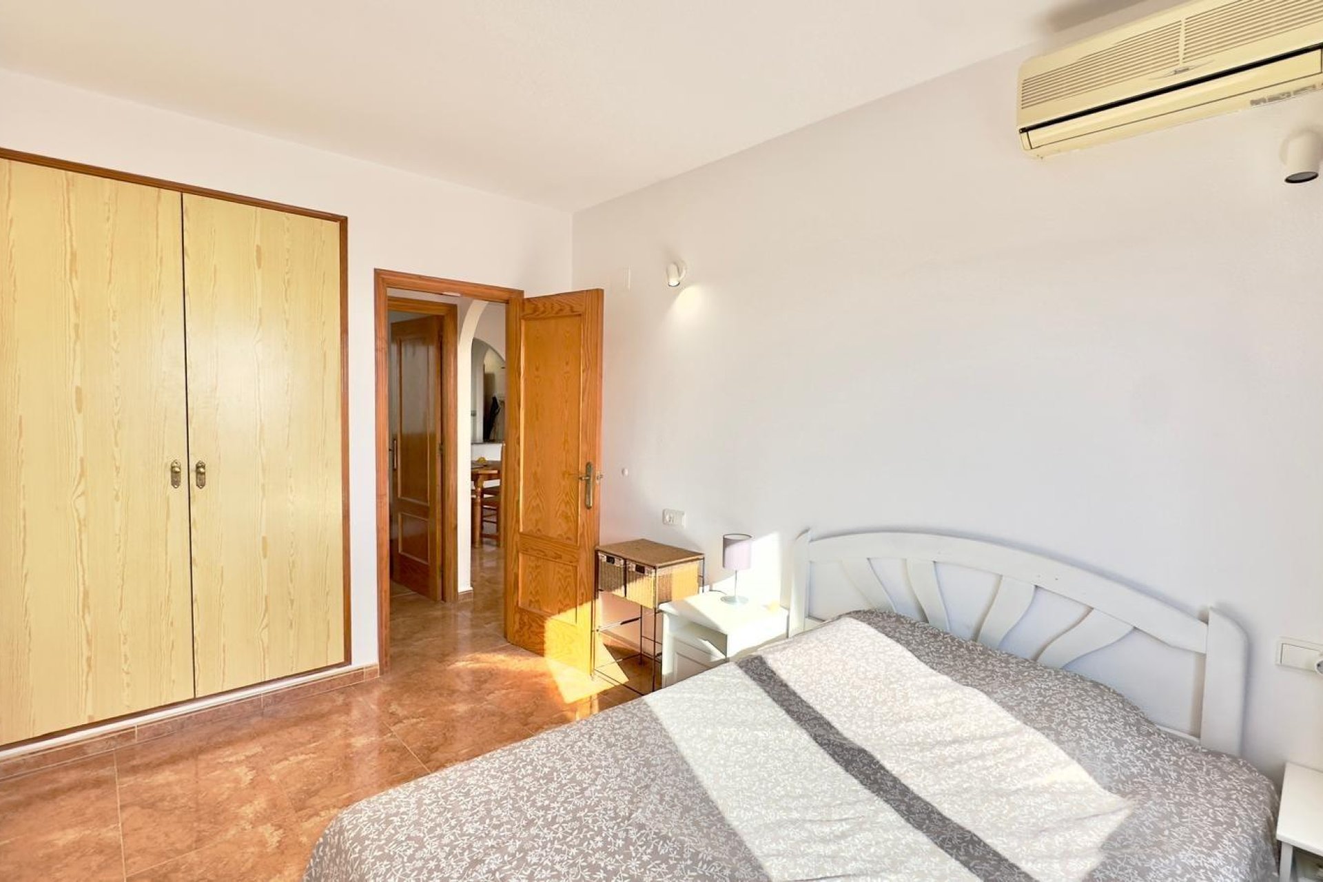 Resale - Apartment -
Torrevieja - Centro