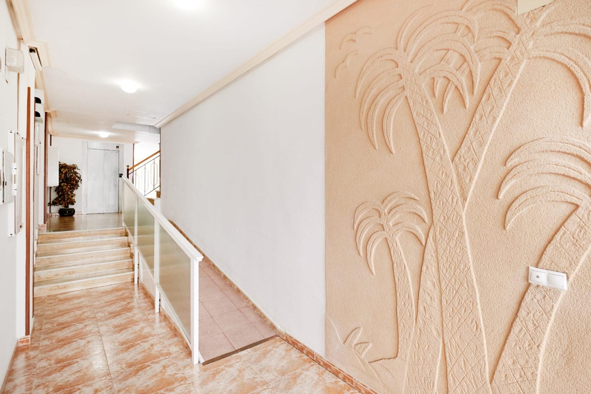 Resale - Apartment -
Torrevieja - Centro