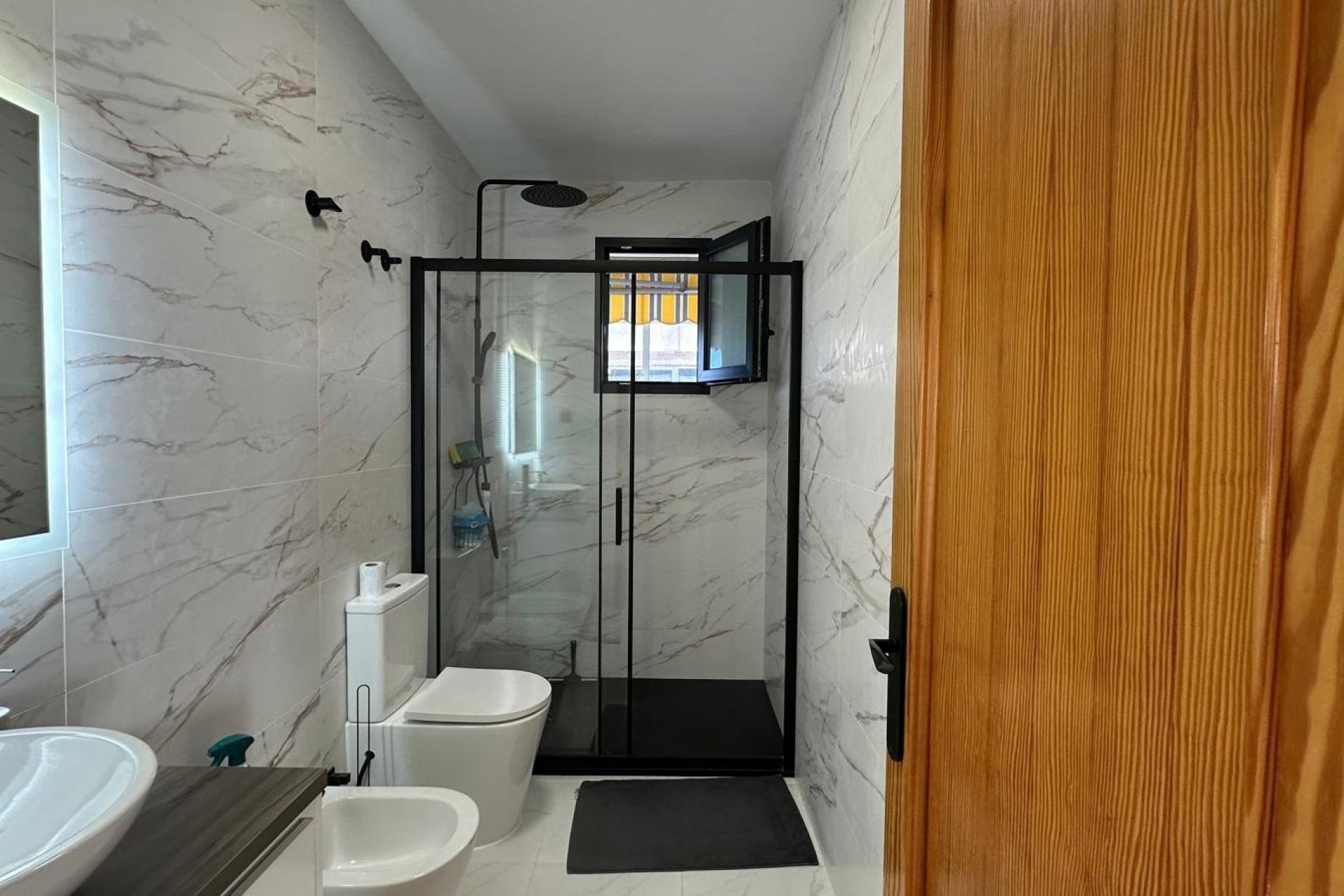 Resale - Apartment -
Torrevieja - Centro