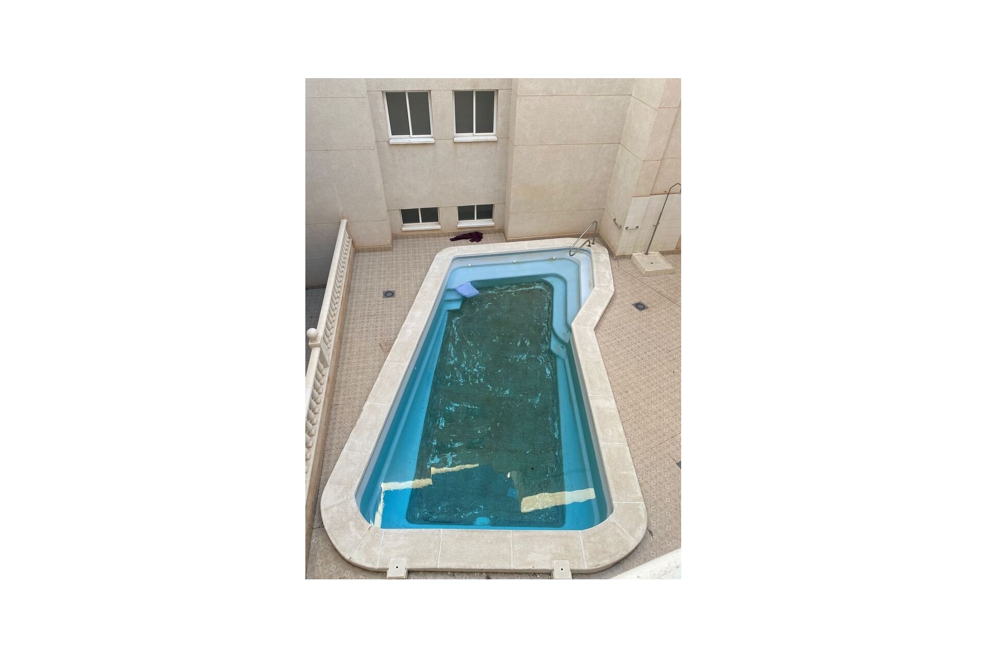 Resale - Apartment -
Torrevieja - Centro