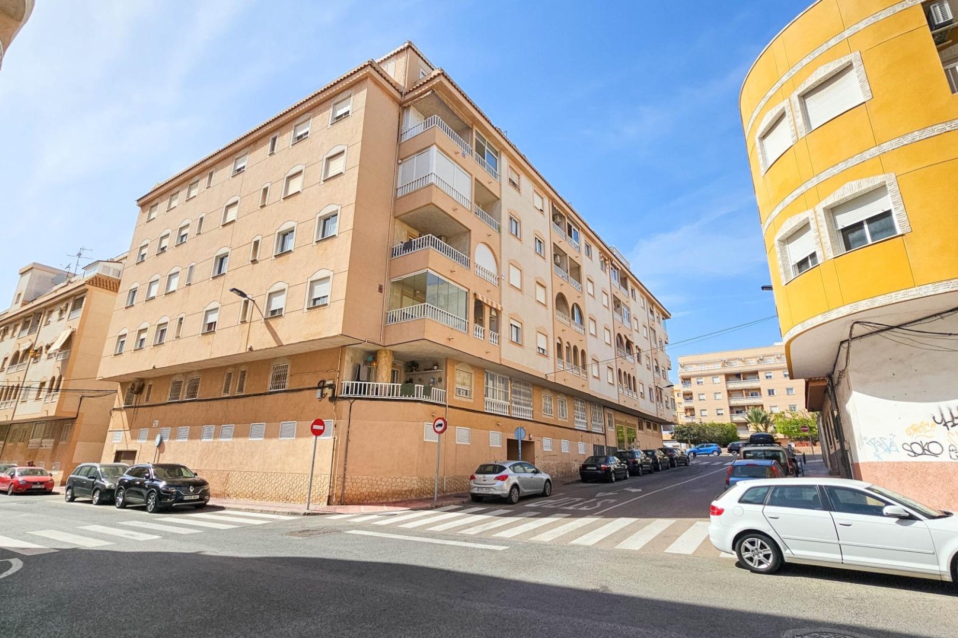 Resale - Apartment -
Torrevieja - Centro