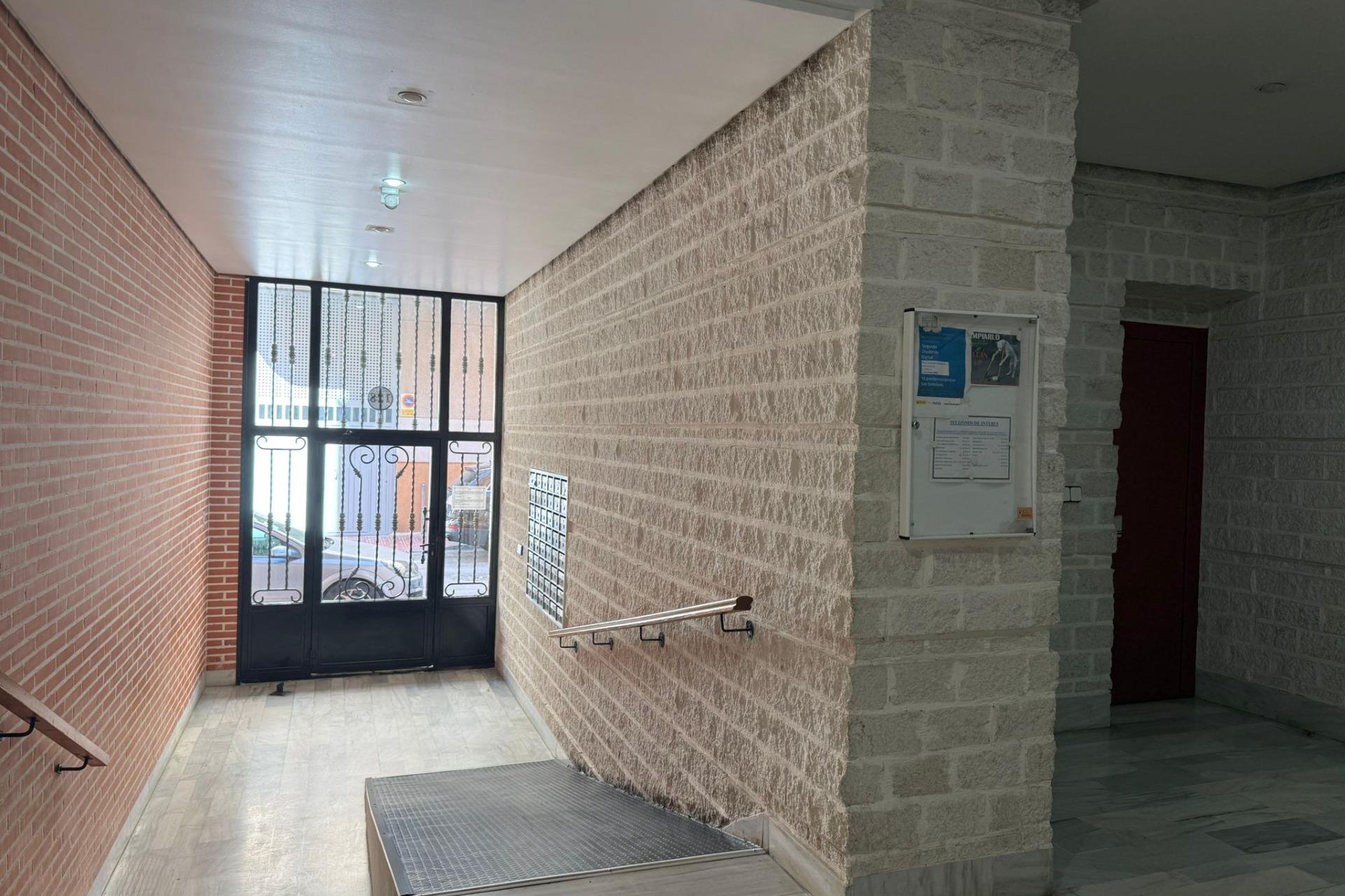 Resale - Apartment -
Torrevieja - Centro