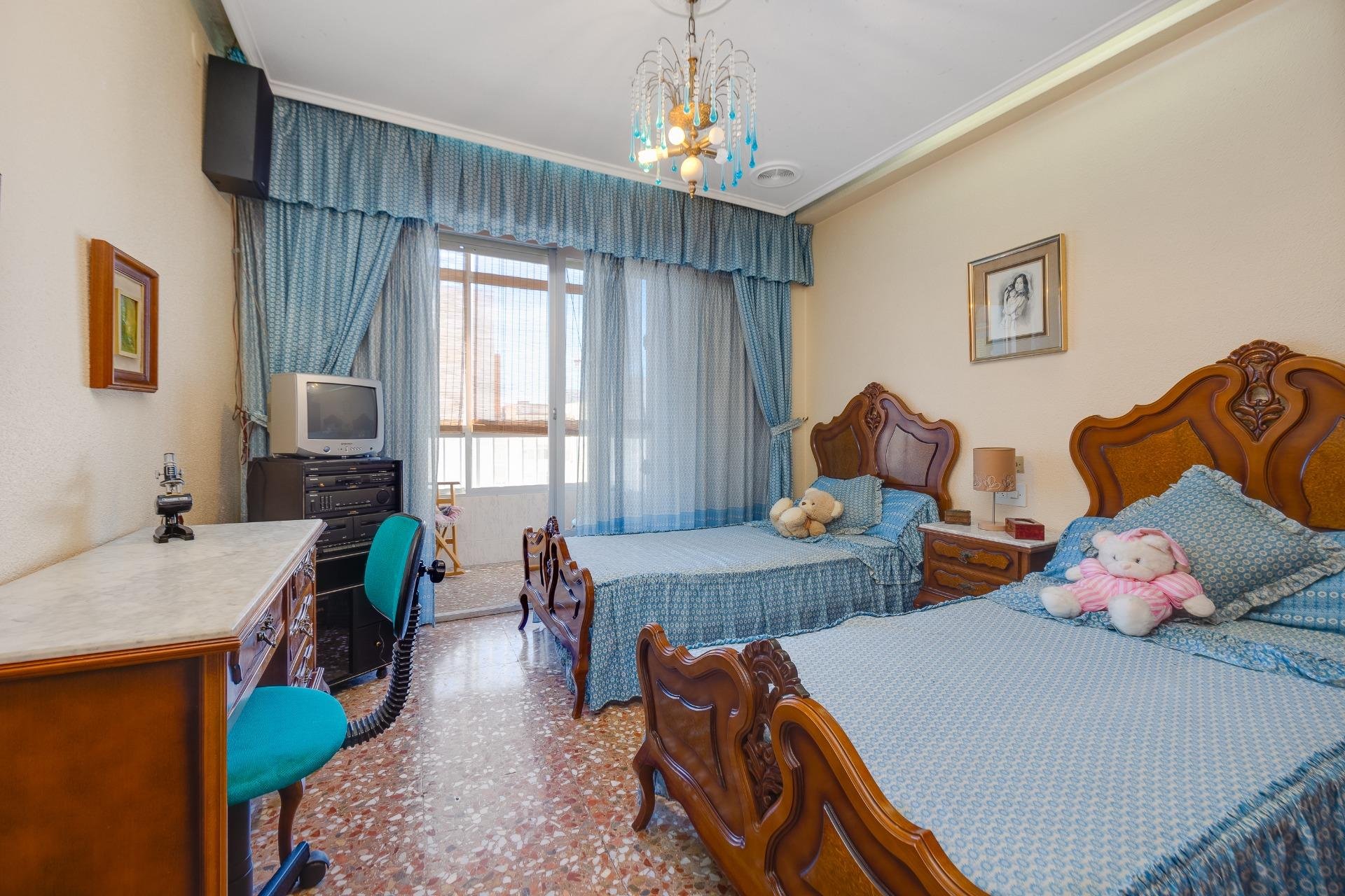 Resale - Apartment -
Torrevieja - Centro
