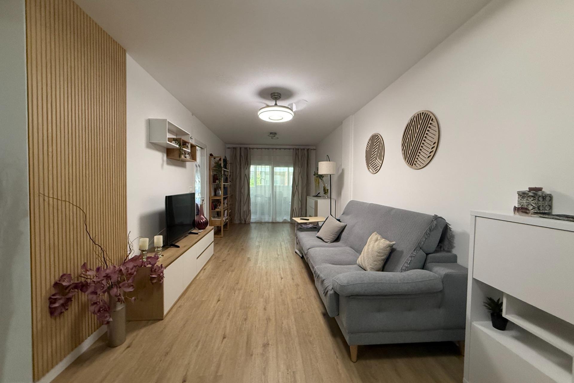 Resale - Apartment -
Torrevieja - Centro