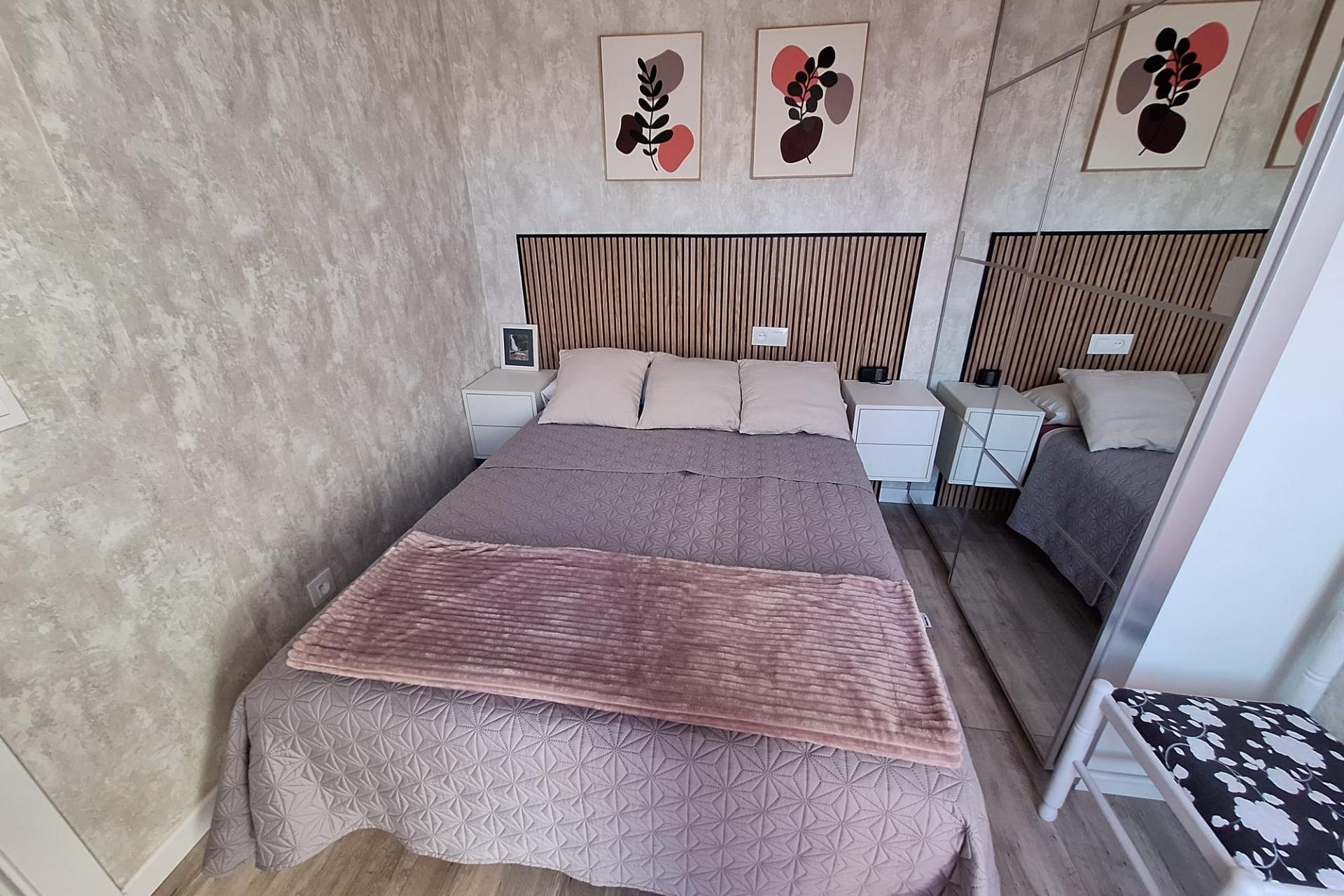 Resale - Apartment -
Torrevieja - Centro