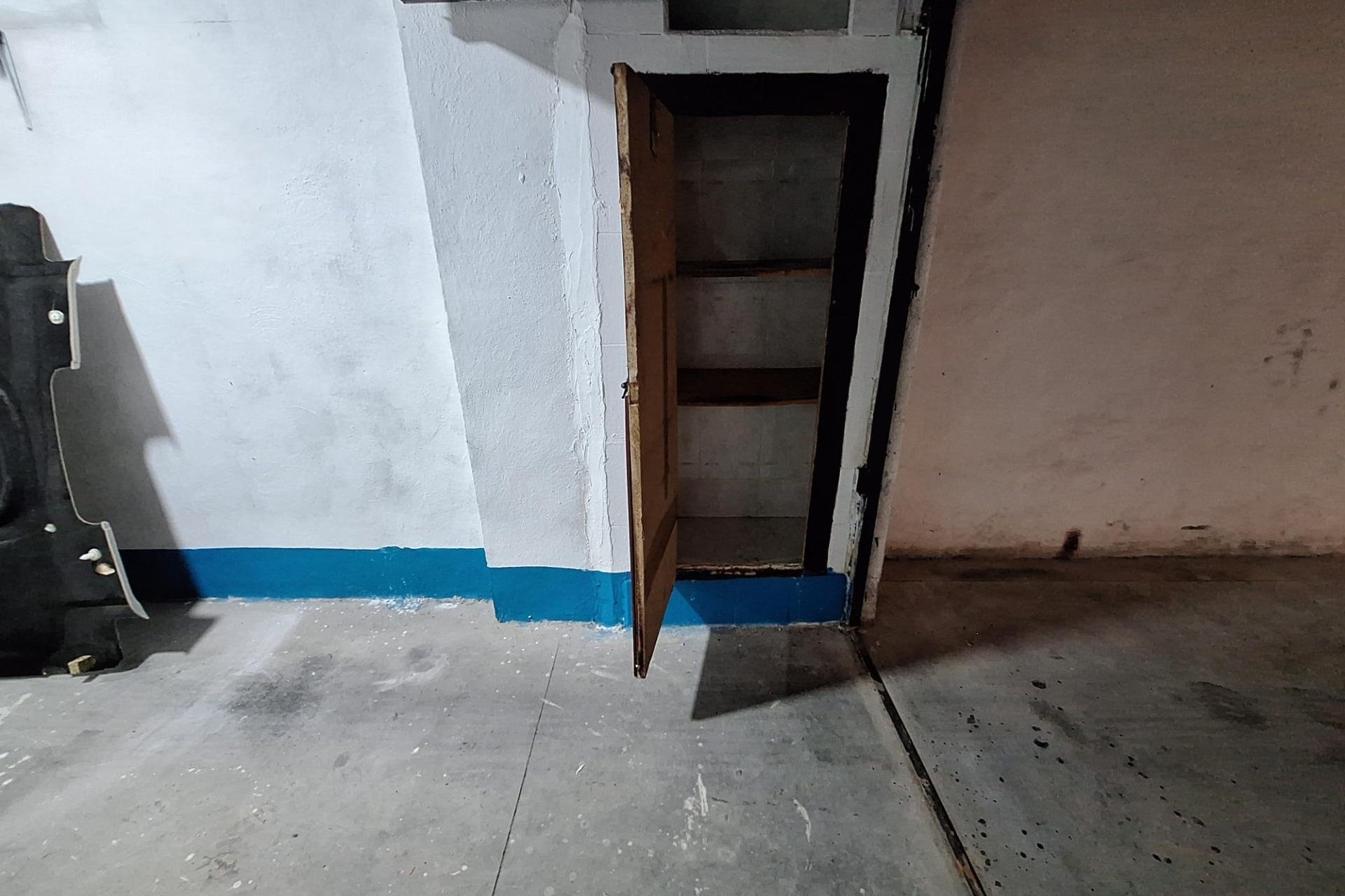 Resale - Apartment -
Torrevieja - Centro