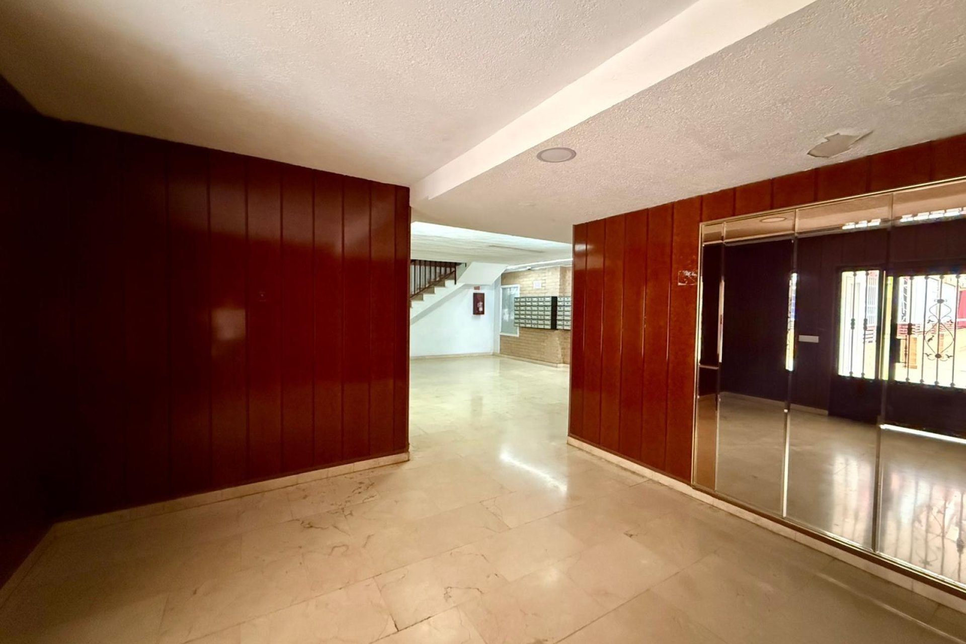Resale - Apartment -
Torrevieja - Centro