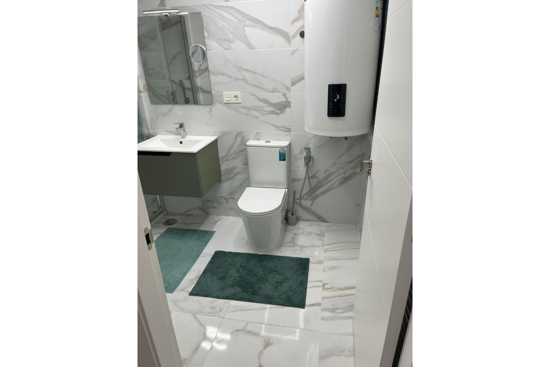 Resale - Apartment -
Torrevieja - Centro