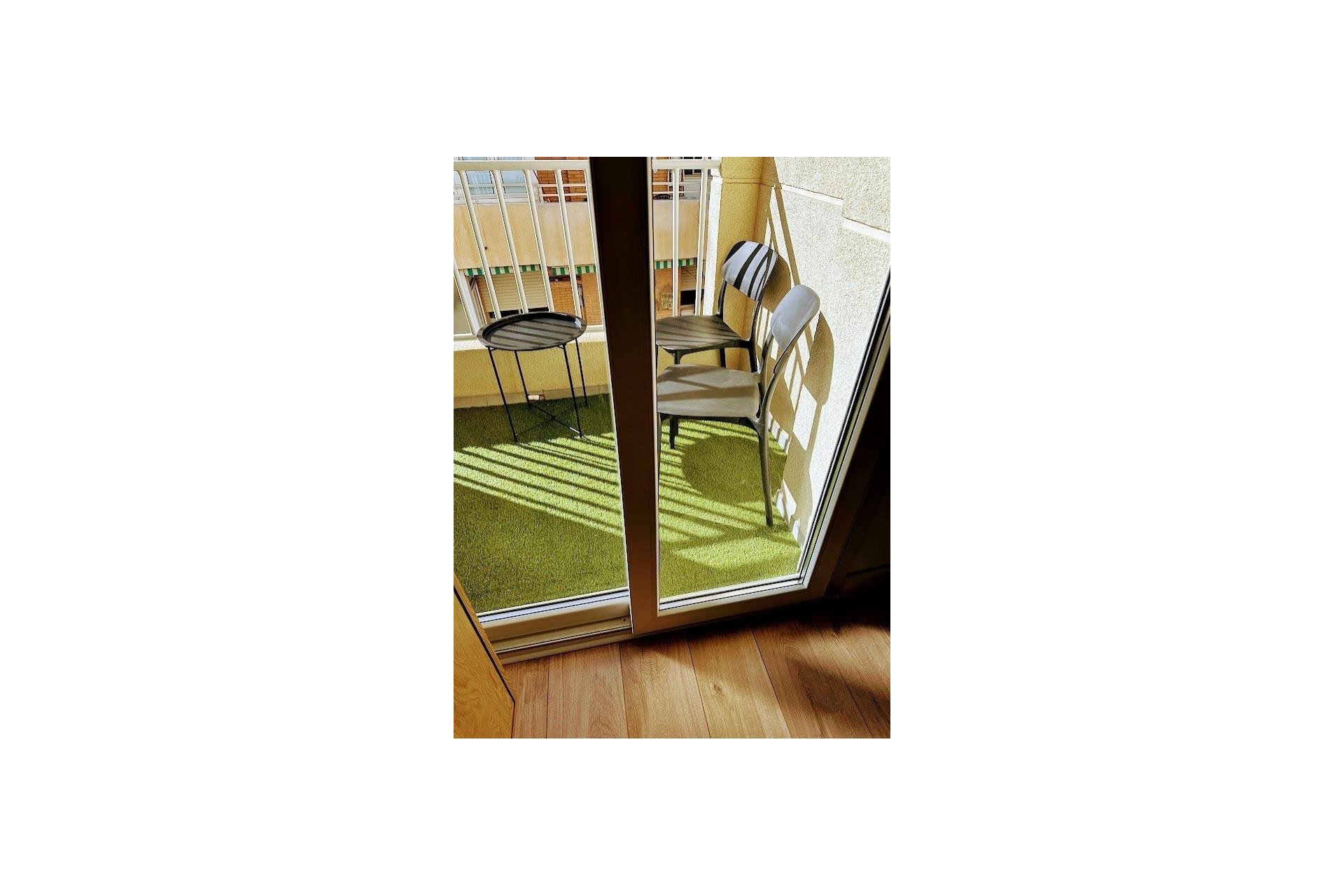 Resale - Apartment -
Torrevieja - Centro