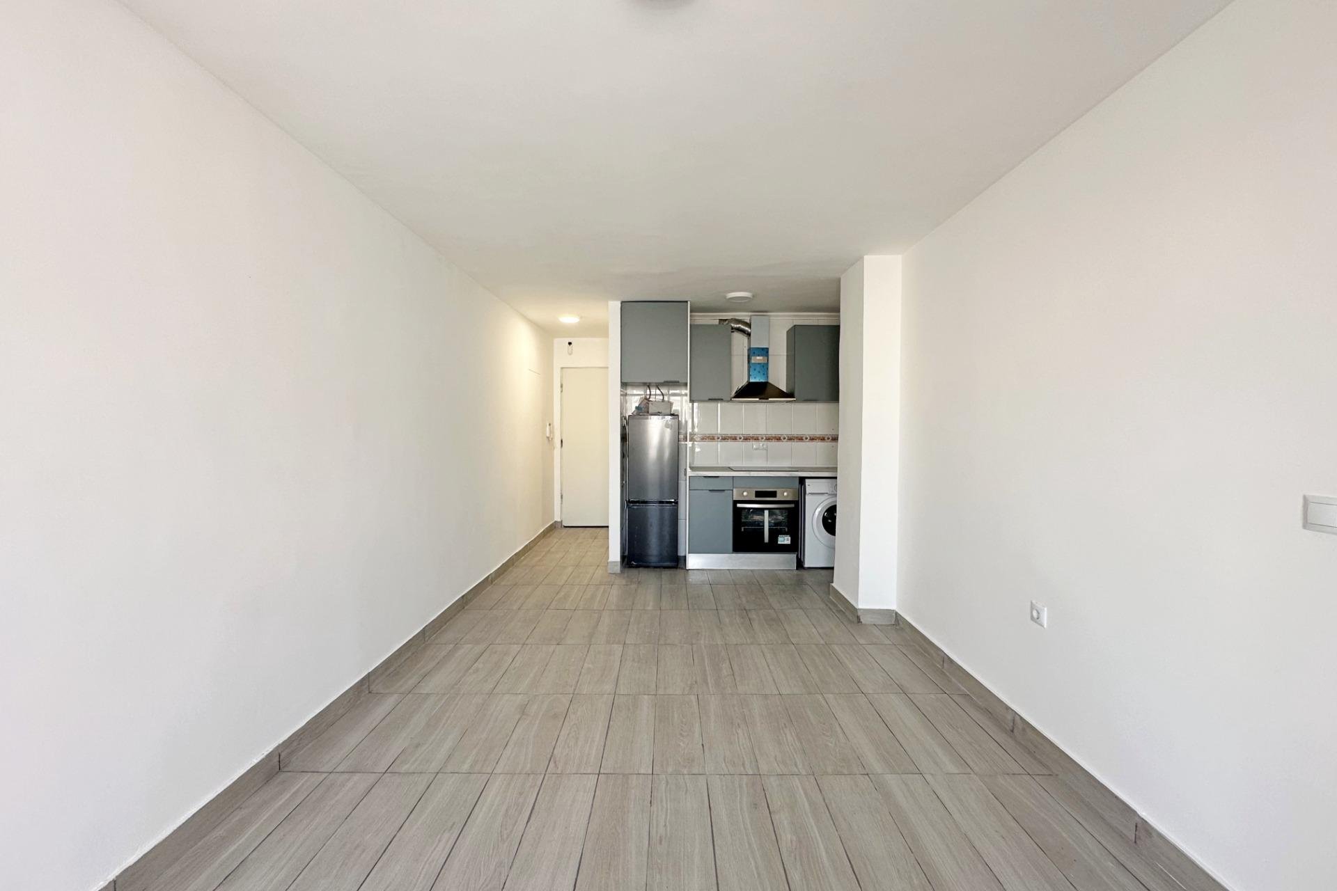 Resale - Apartment -
Torrevieja - Centro