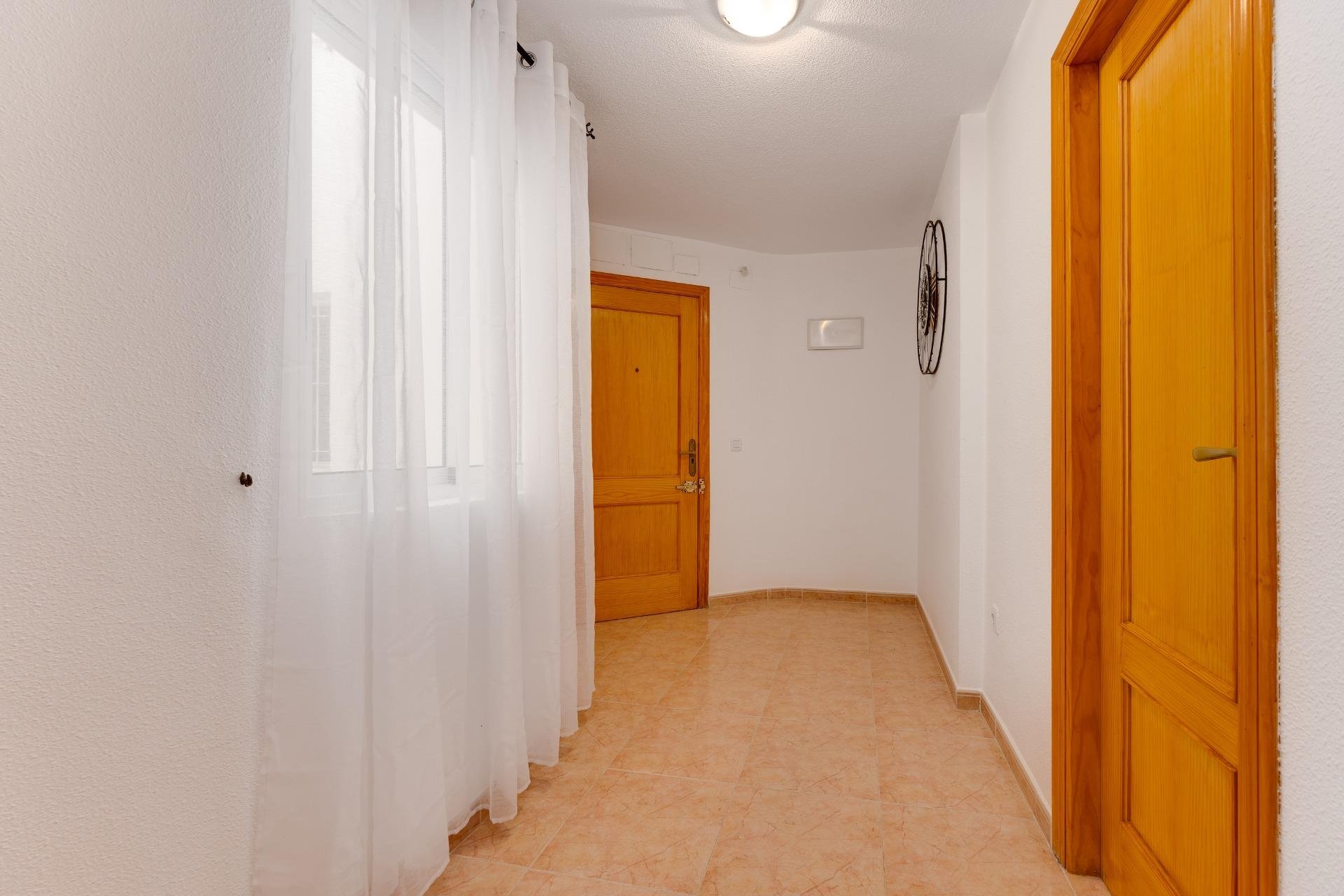 Resale - Apartment -
Torrevieja - Centro