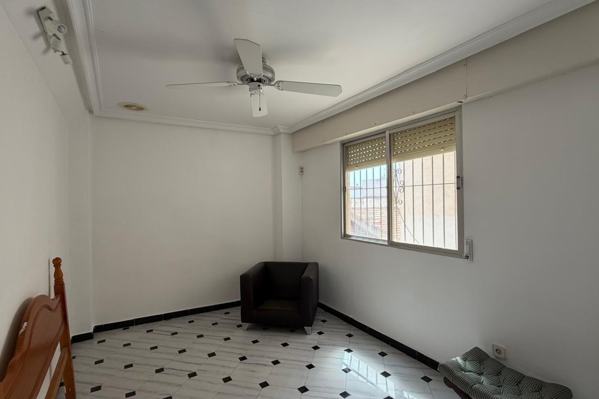 Resale - Apartment -
Torrevieja - Centro