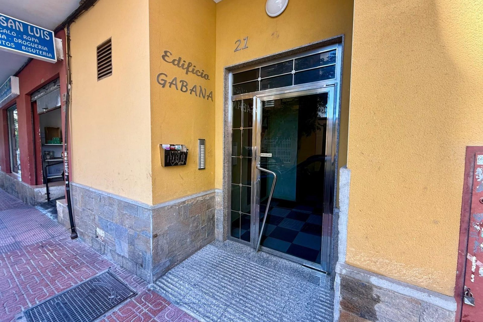 Resale - Apartment -
Torrevieja - Centro