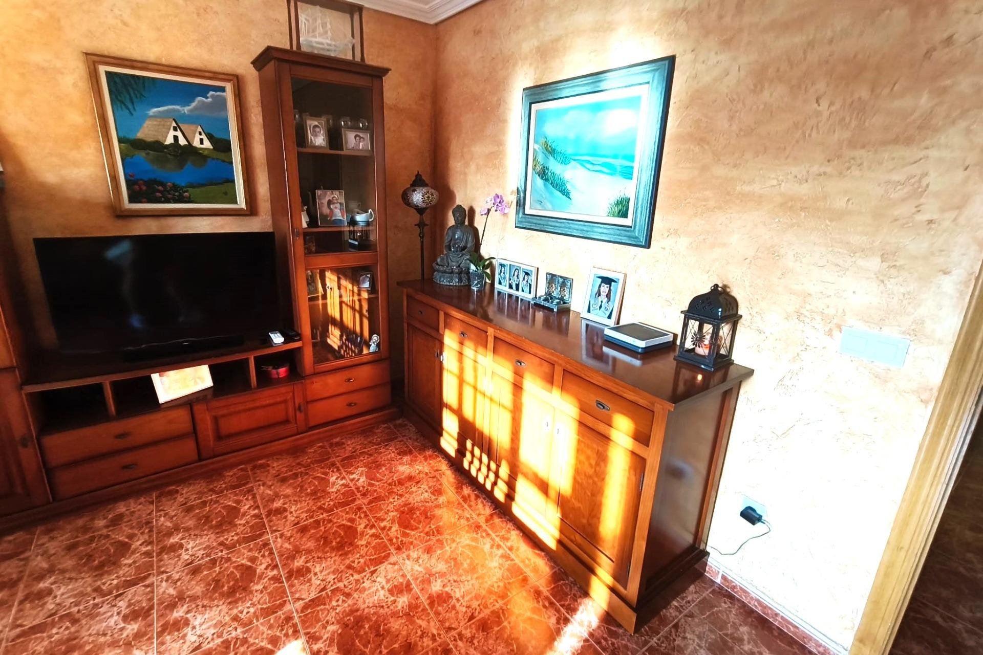 Resale - Apartment -
Torrevieja - Centro