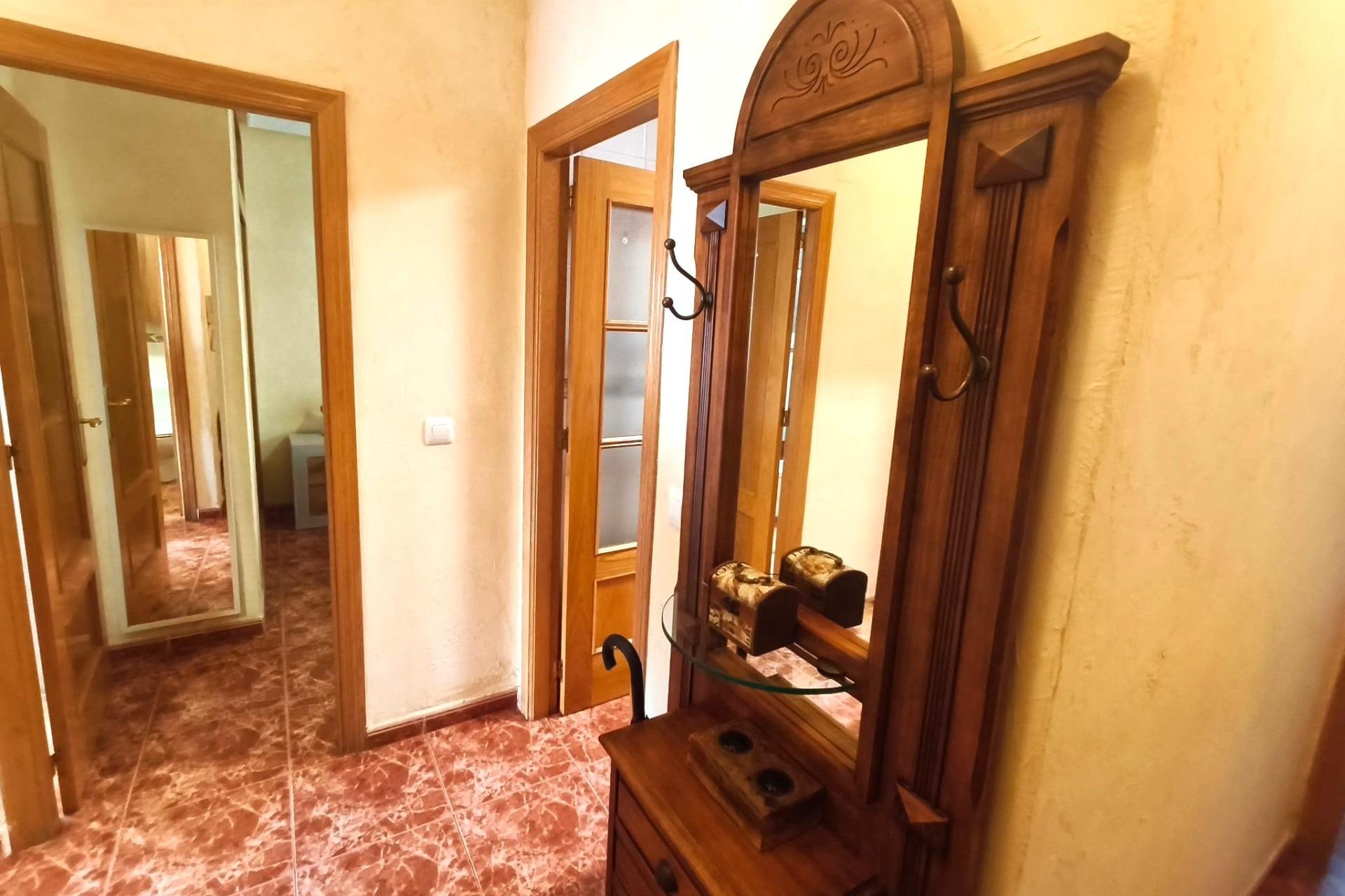 Resale - Apartment -
Torrevieja - Centro