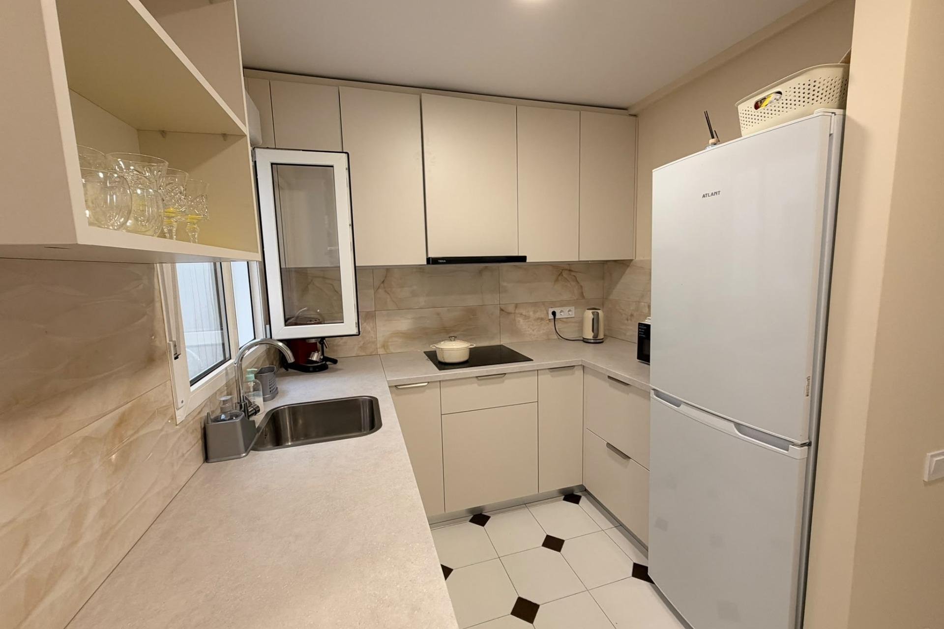 Resale - Apartment -
Torrevieja - Centro