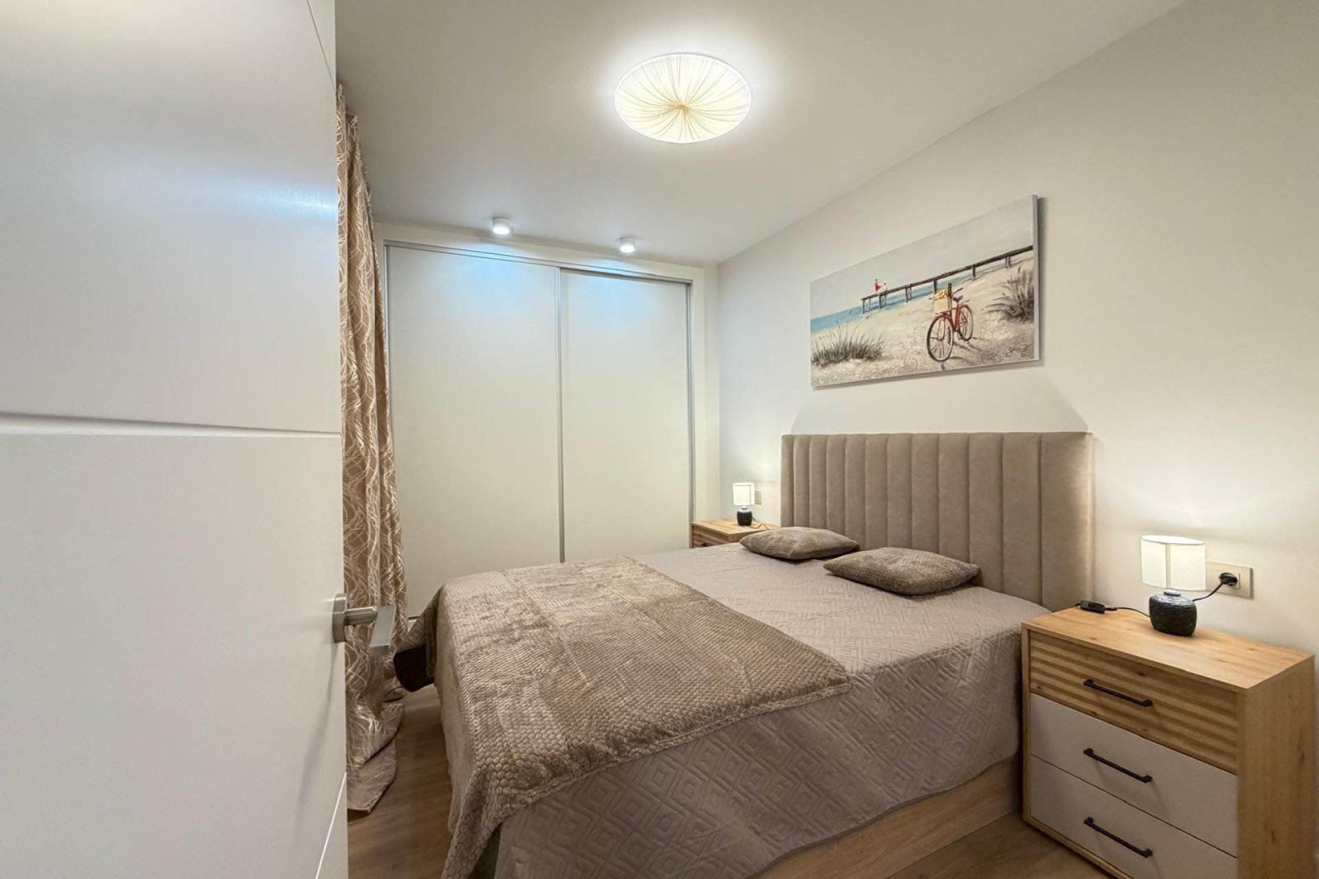 Resale - Apartment -
Torrevieja - Centro