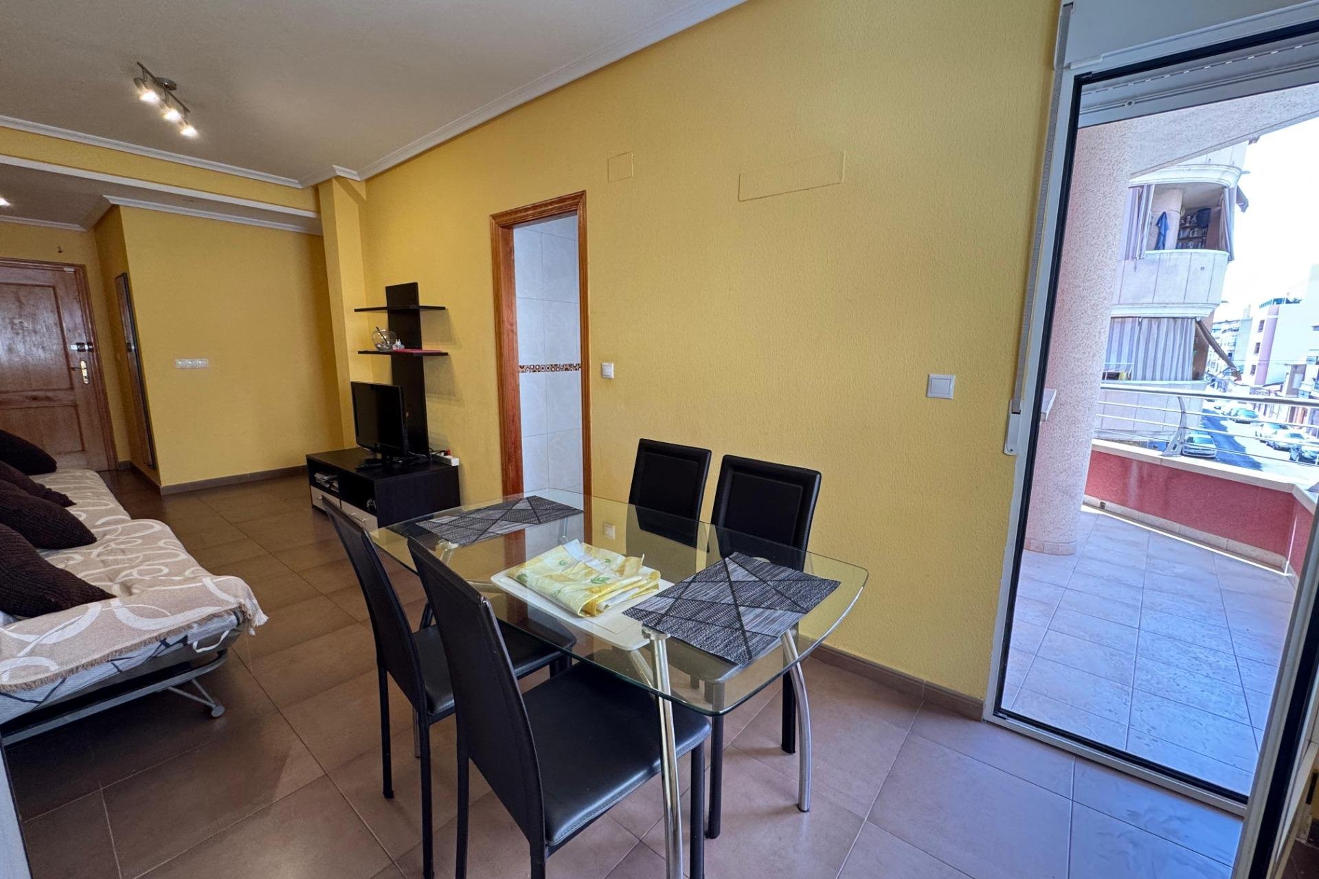 Resale - Apartment -
Torrevieja - Costa Blanca