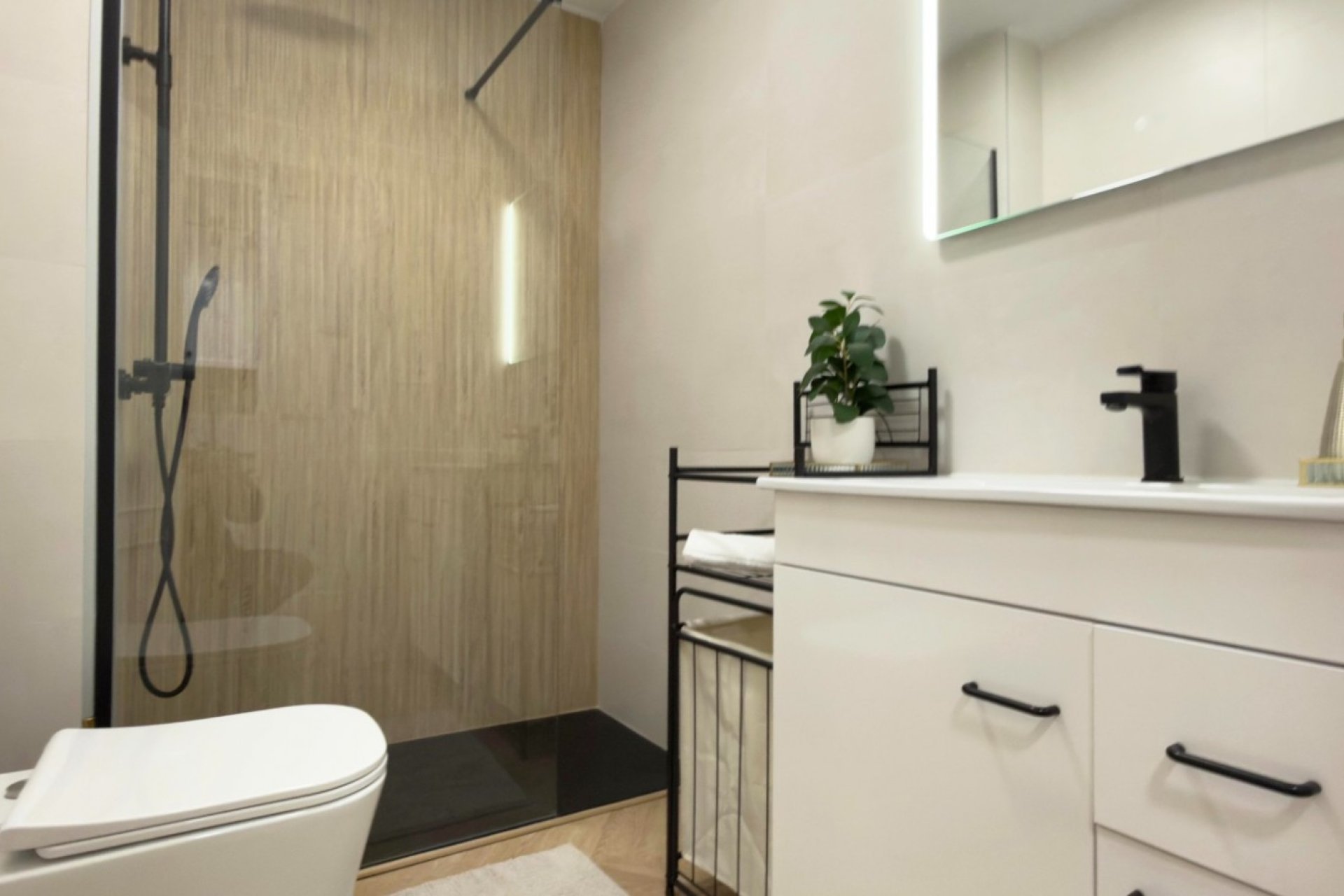 Resale - Apartment -
Torrevieja - Costa Blanca