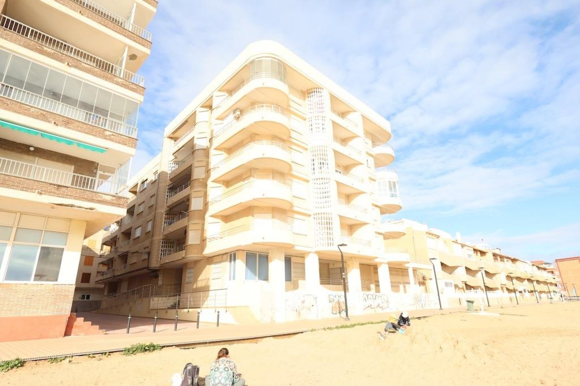Resale - Apartment -
Torrevieja - Costa Blanca