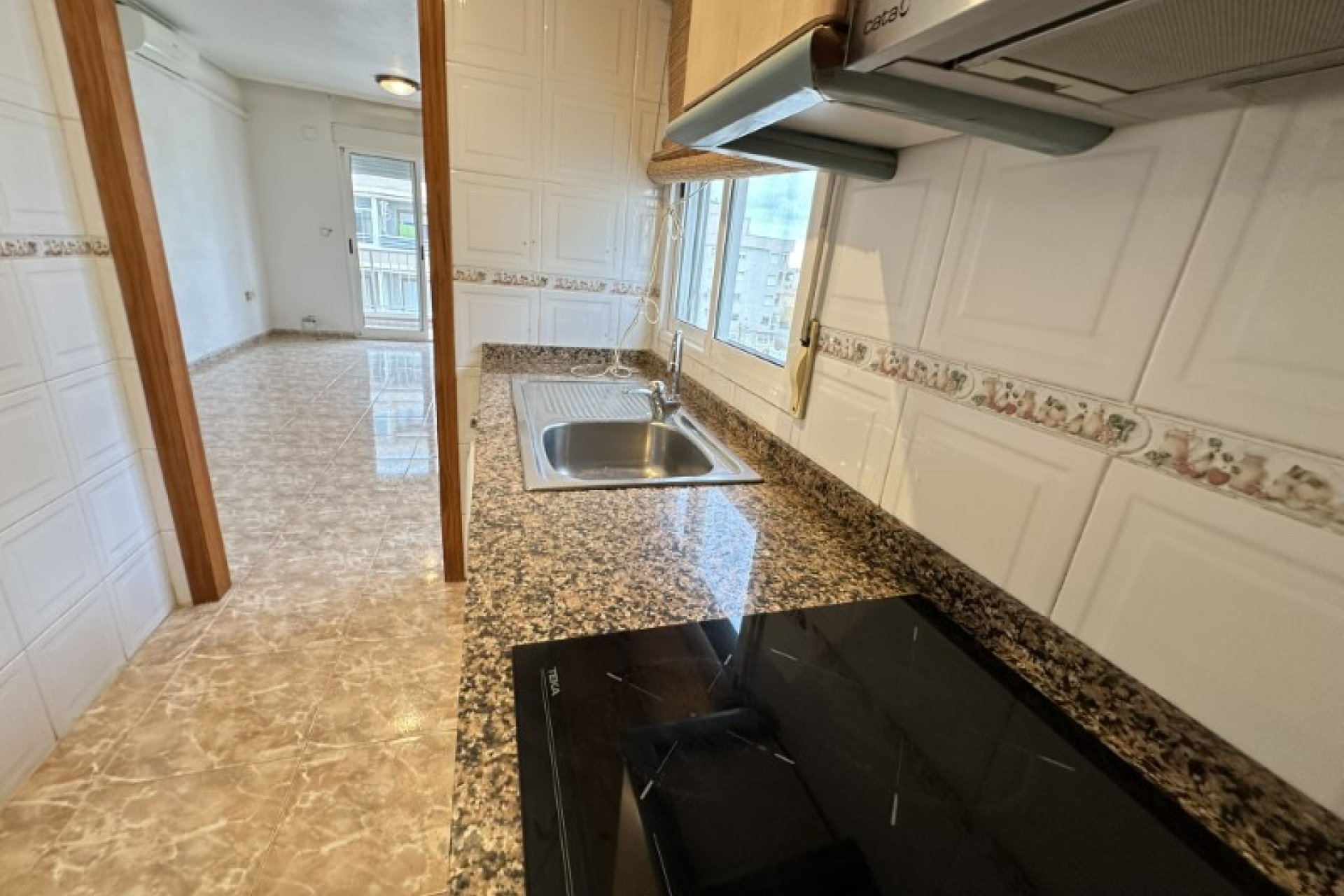 Resale - Apartment -
Torrevieja - Costa Blanca