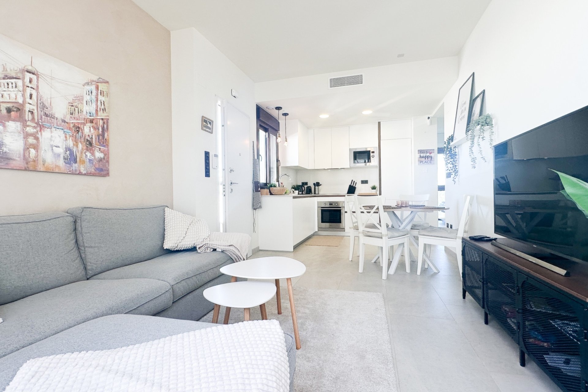 Resale - Apartment -
Torrevieja - Costa Blanca