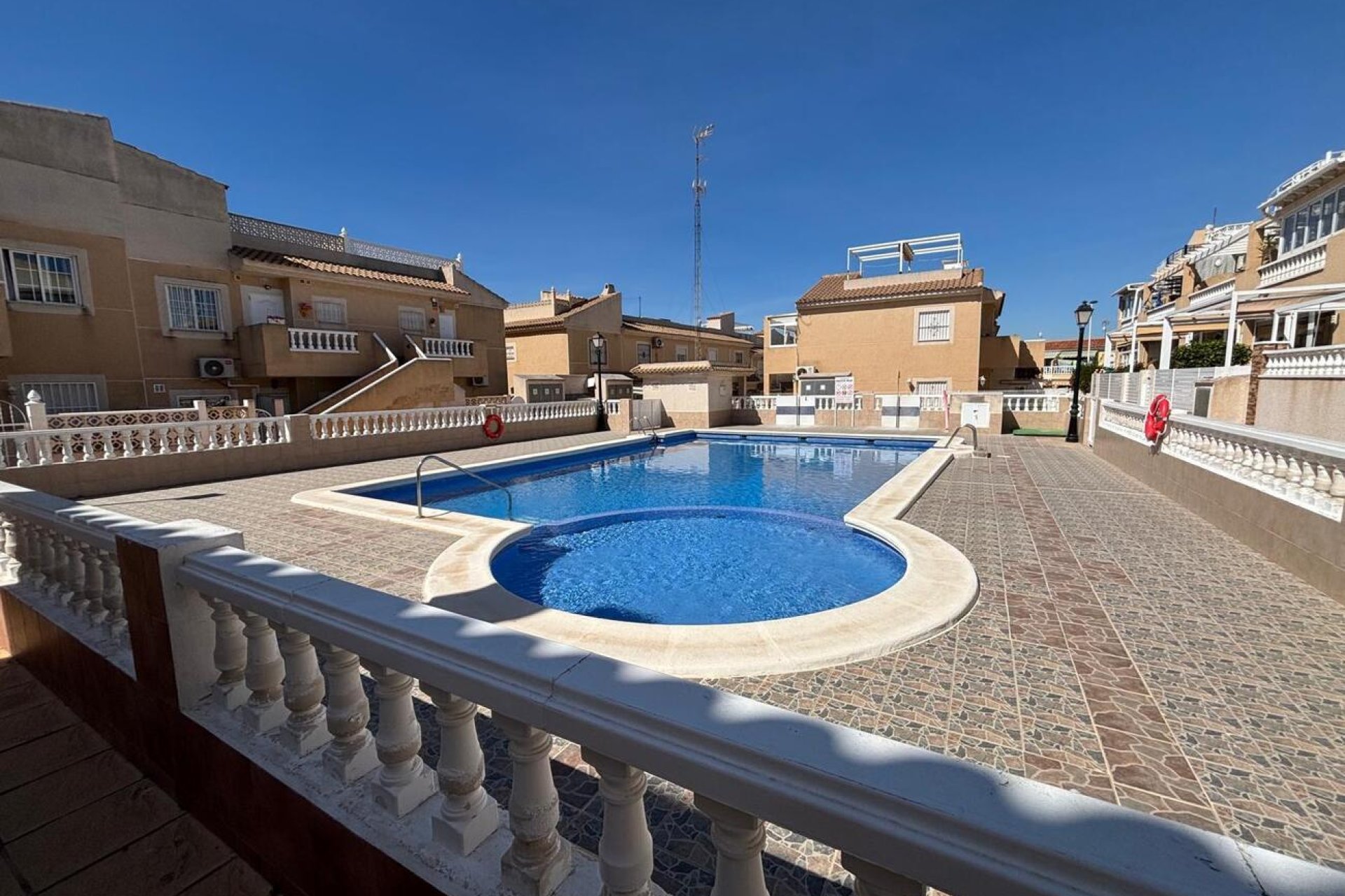 Resale - Apartment -
Torrevieja - Costa Blanca