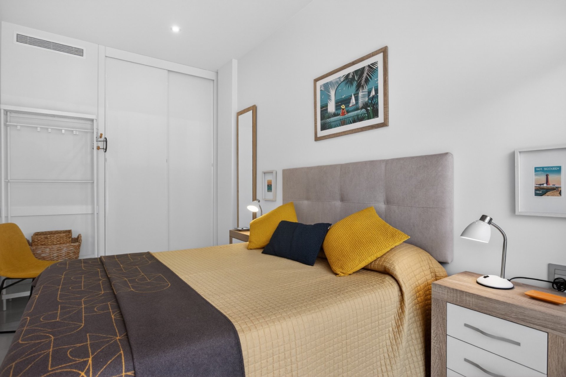 Resale - Apartment -
Torrevieja - Costa Blanca