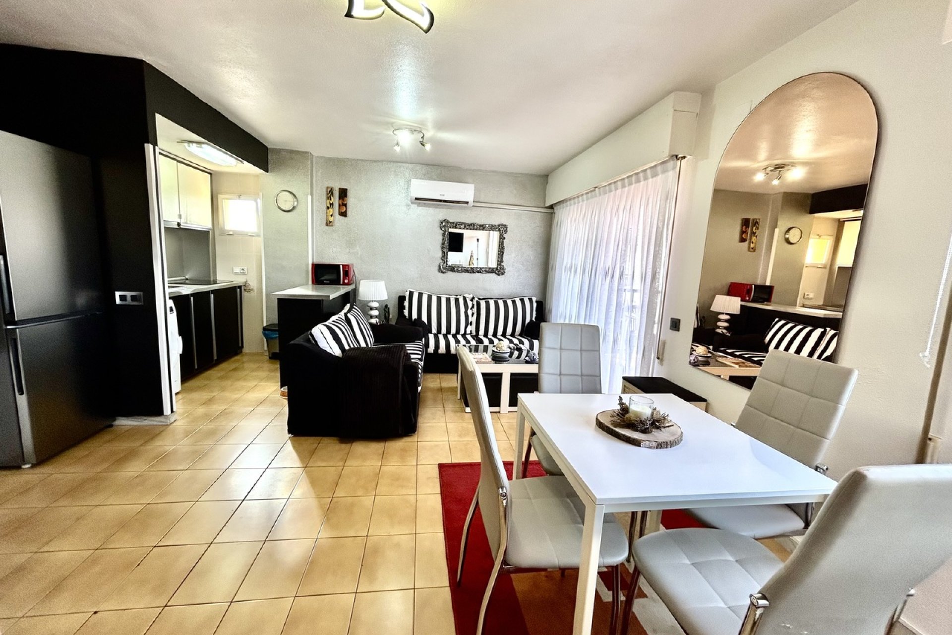 Resale - Apartment -
Torrevieja - Costa Blanca